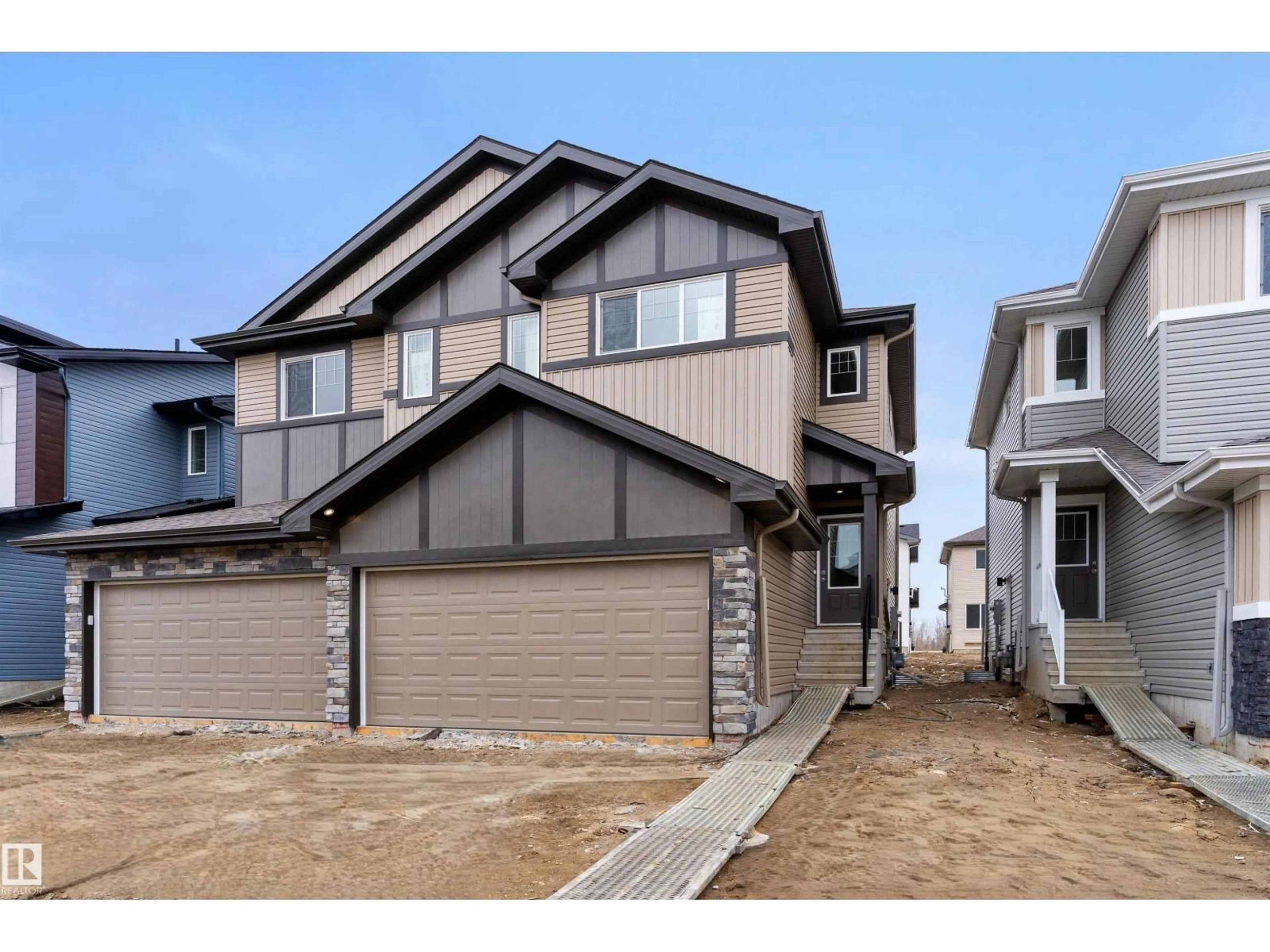 Unknown for 924 18 AV, Edmonton Alberta T6T2X4