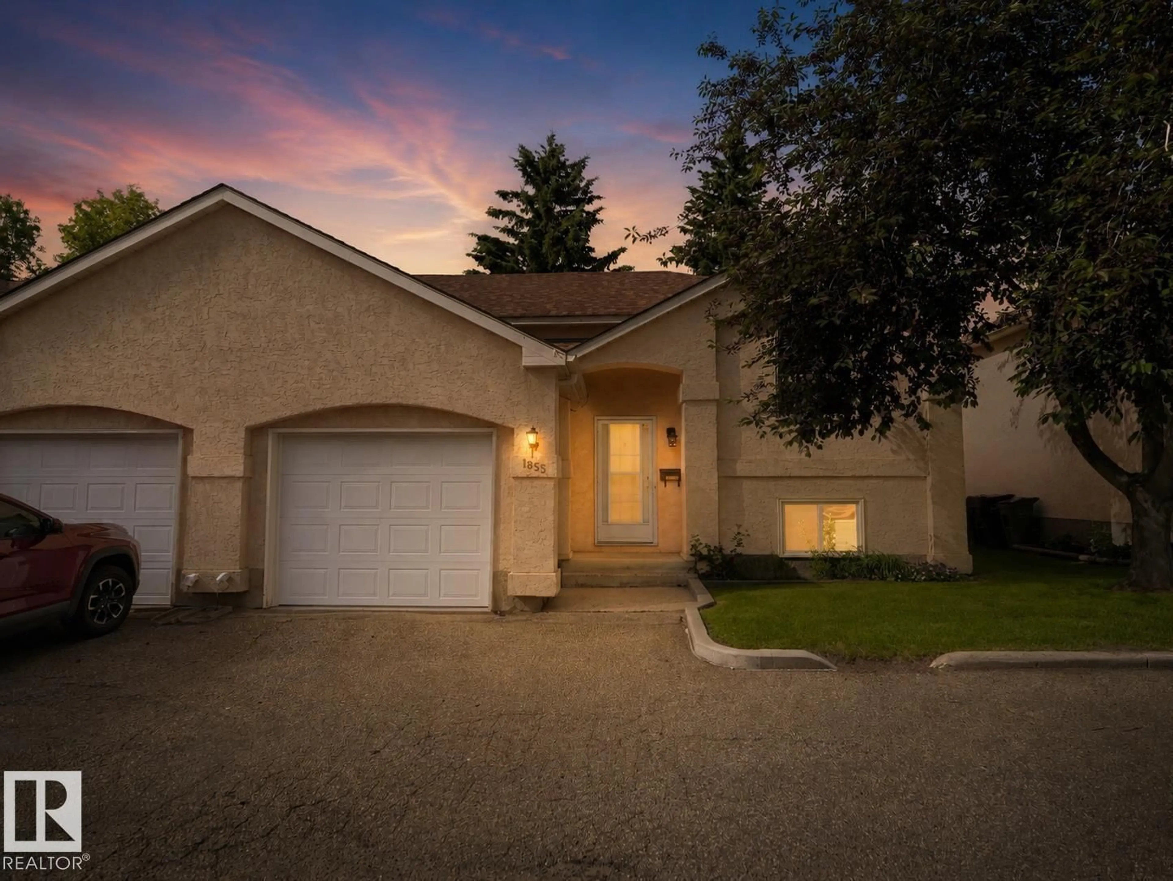 Unknown for 1855 MILLWOODS ROAD EAST NW, Edmonton Alberta T6L6K2