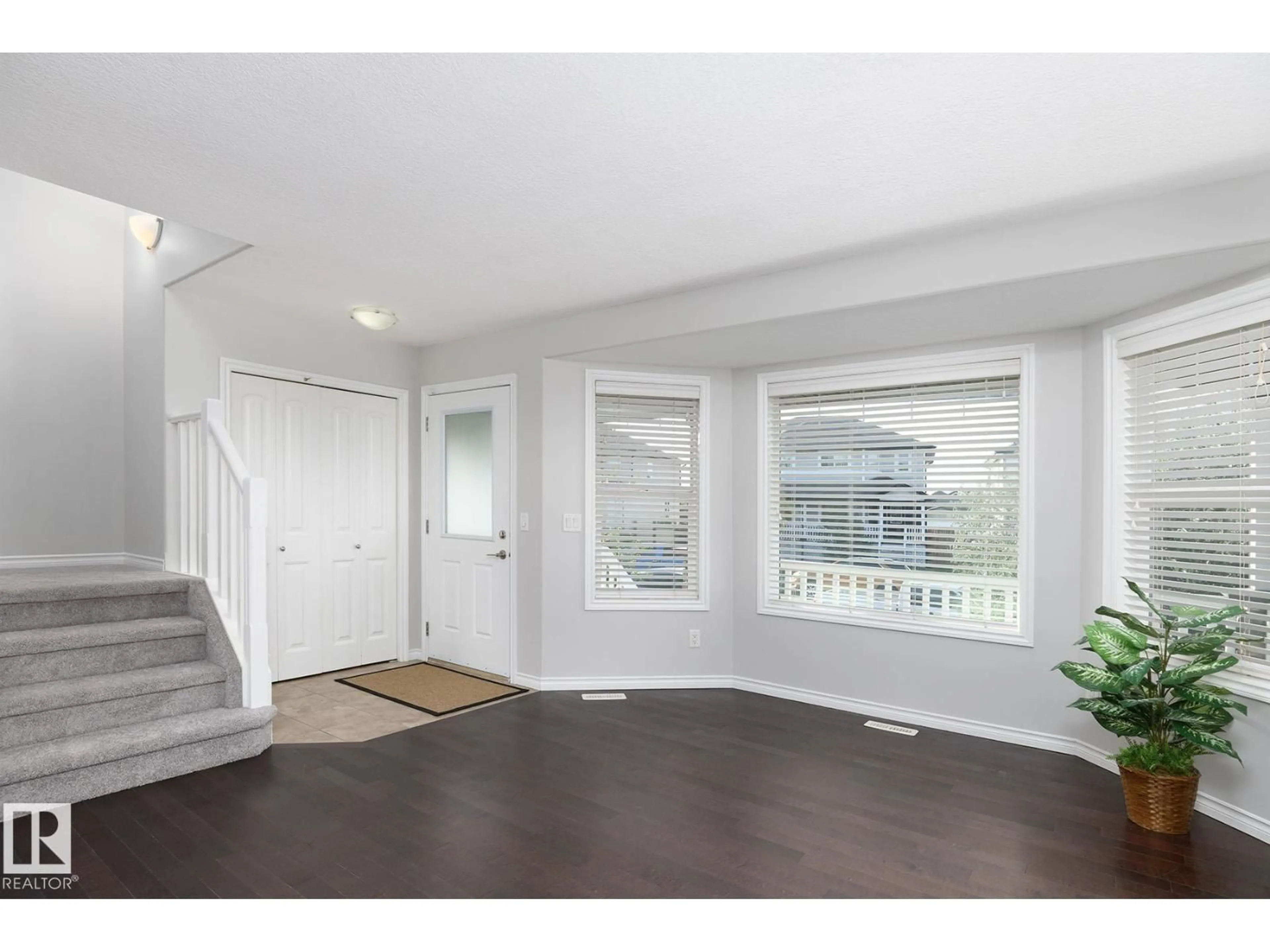 Indoor entryway for 441 SONGHURST PL, Leduc Alberta T9E0P9