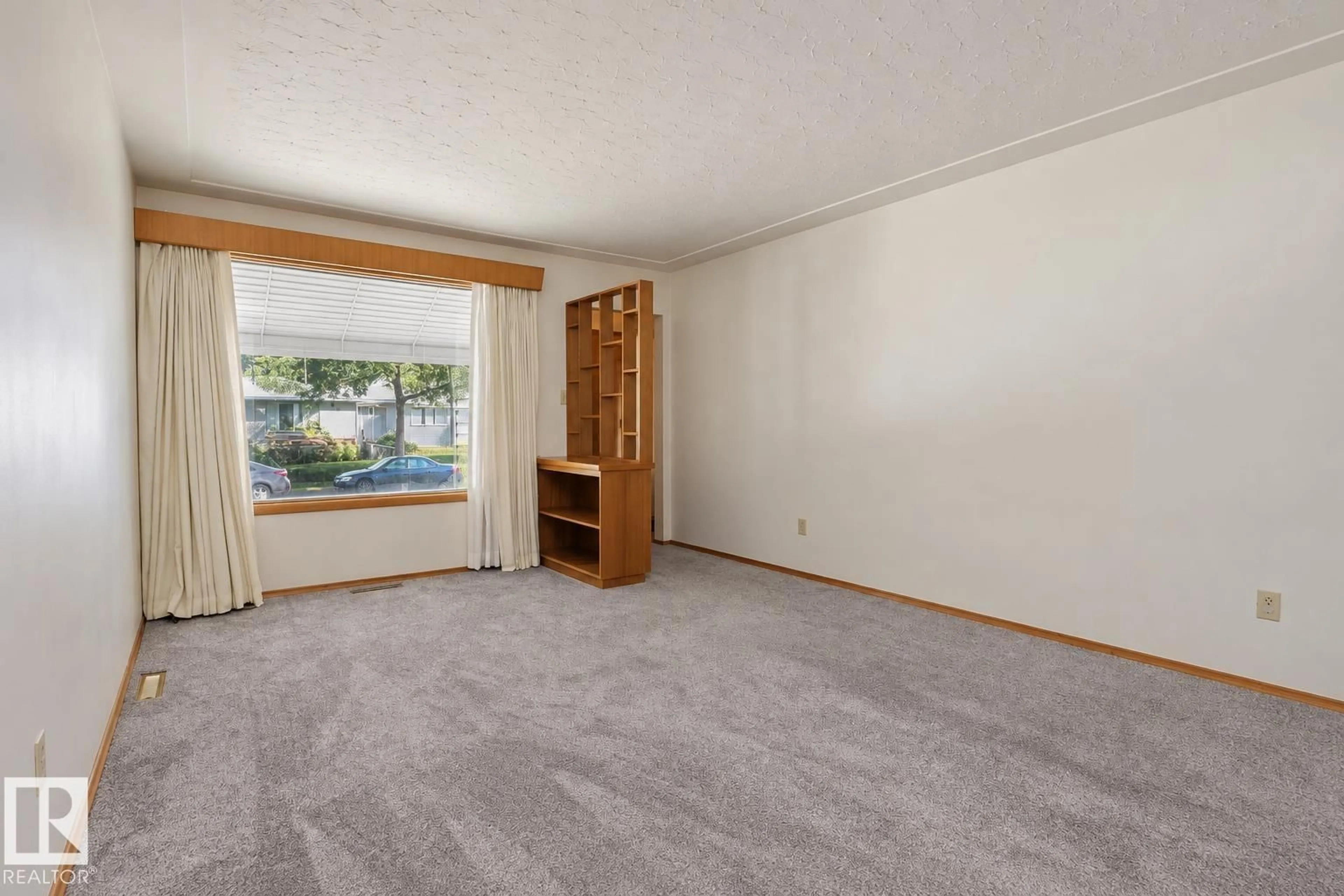 A pic of a room for 10339 80 STREET NW, Edmonton Alberta T6A3J3