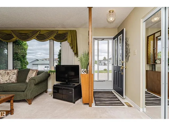 11419 149 AV, Edmonton 5