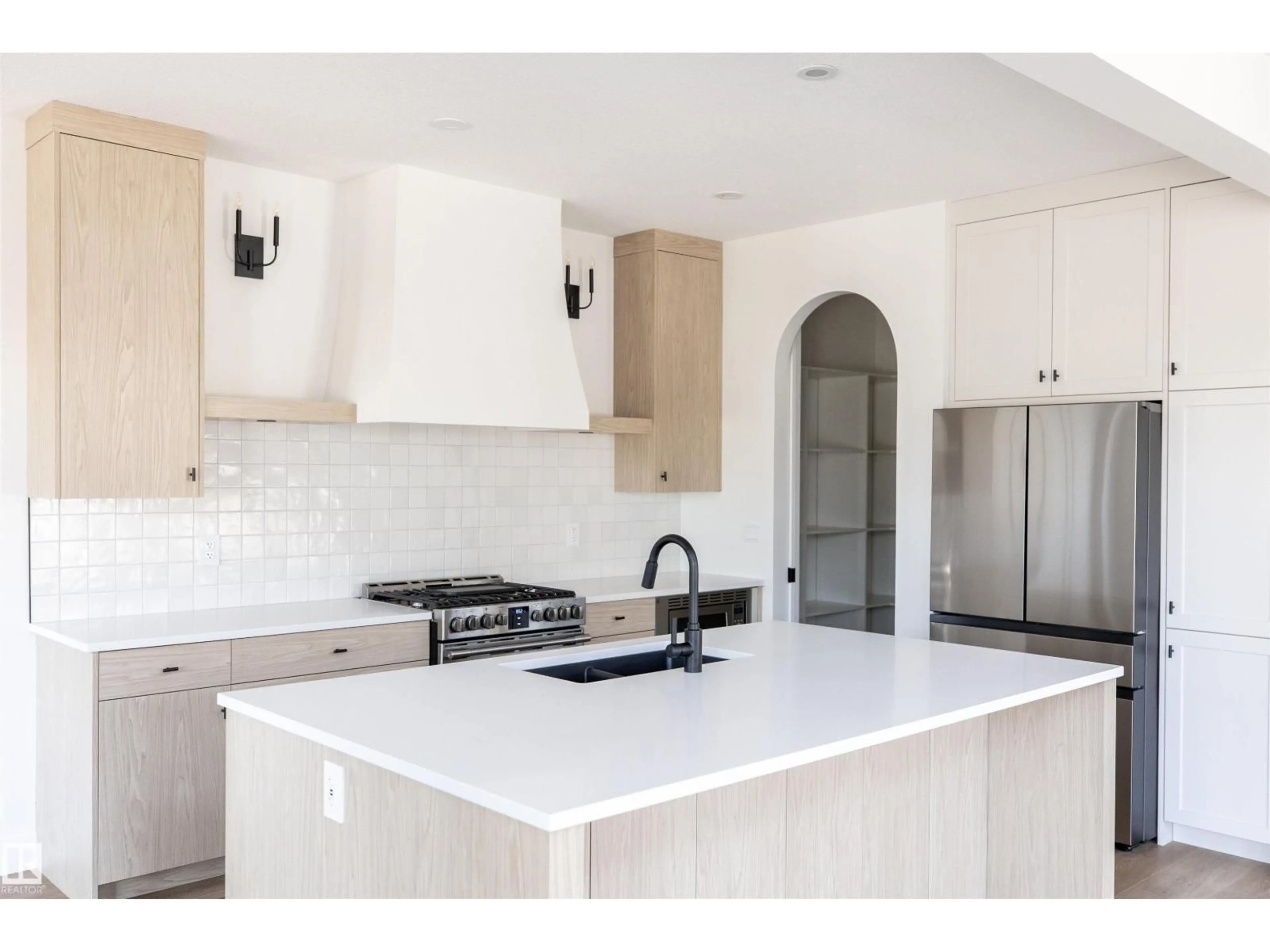 Open concept kitchen, ceramic/tile floor for 31 NEWBURY CI, Sherwood Park Alberta T8B0G1