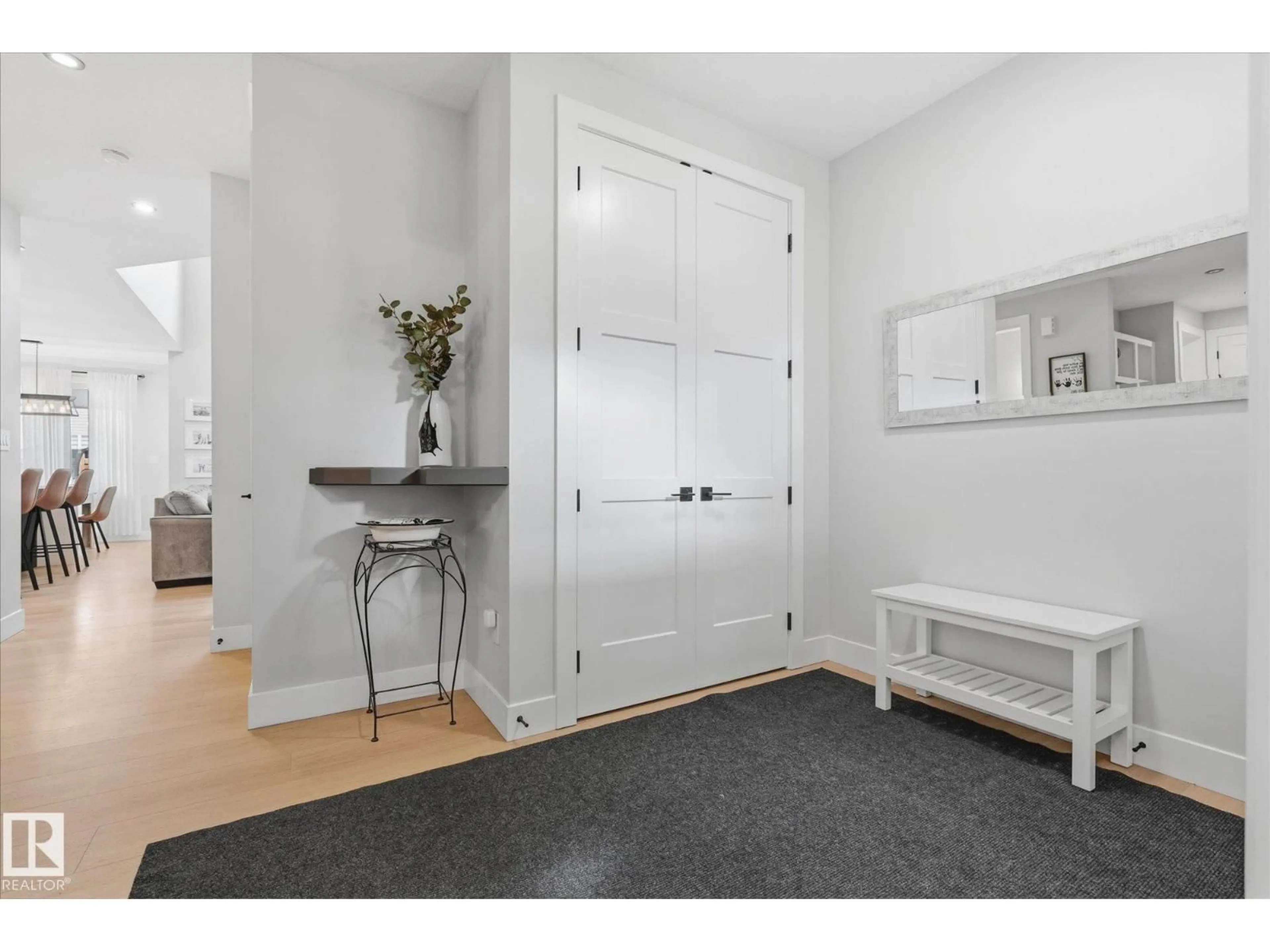 Indoor entryway for 38 STARLING WY, Fort Saskatchewan Alberta T8L0Y1