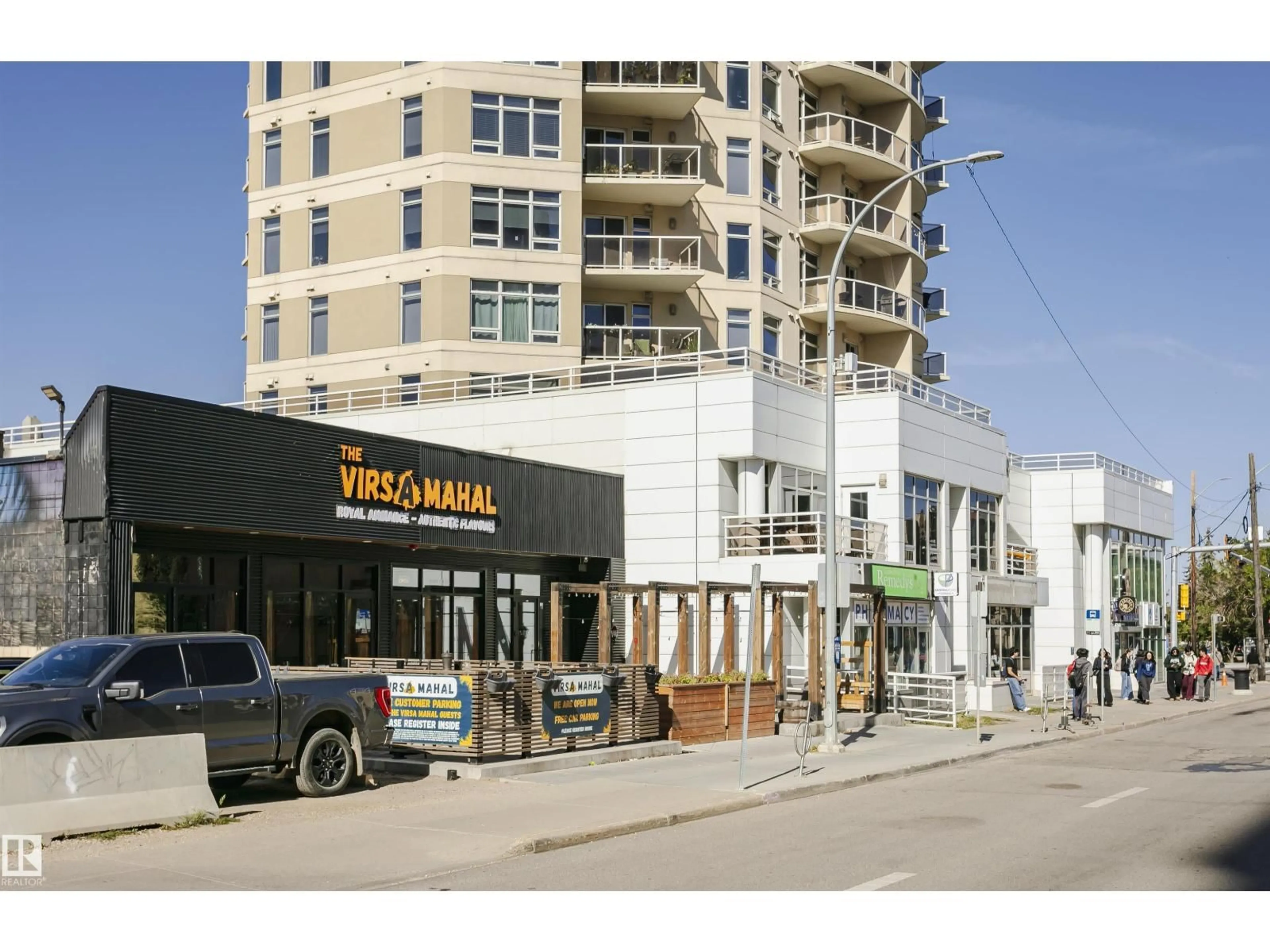Home with vinyl exterior material, street for 10388 - 1902 105 ST NW, Edmonton Alberta T5J0C2