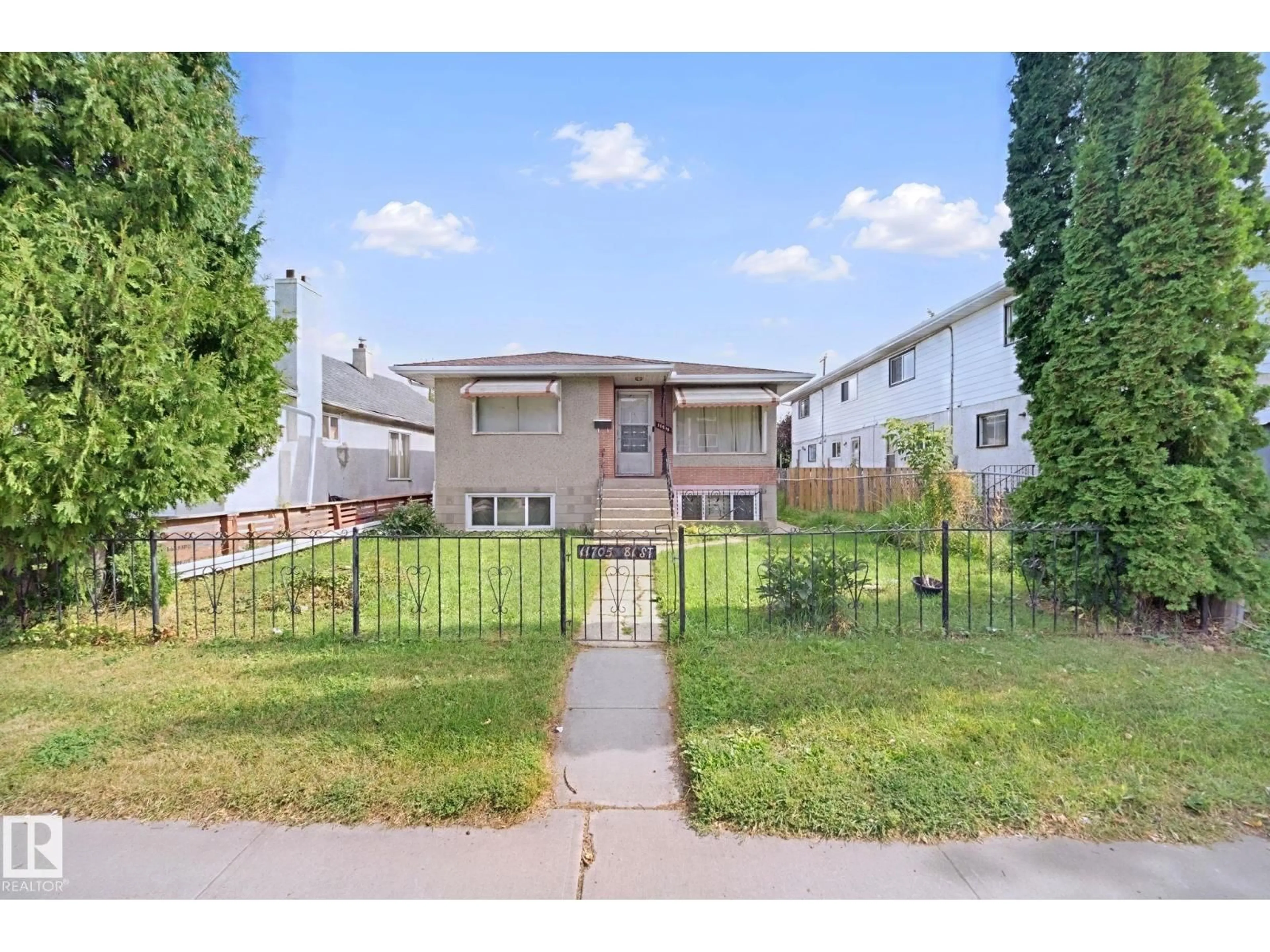 Unknown for NW - 11705 81 ST, Edmonton Alberta T5B2S3