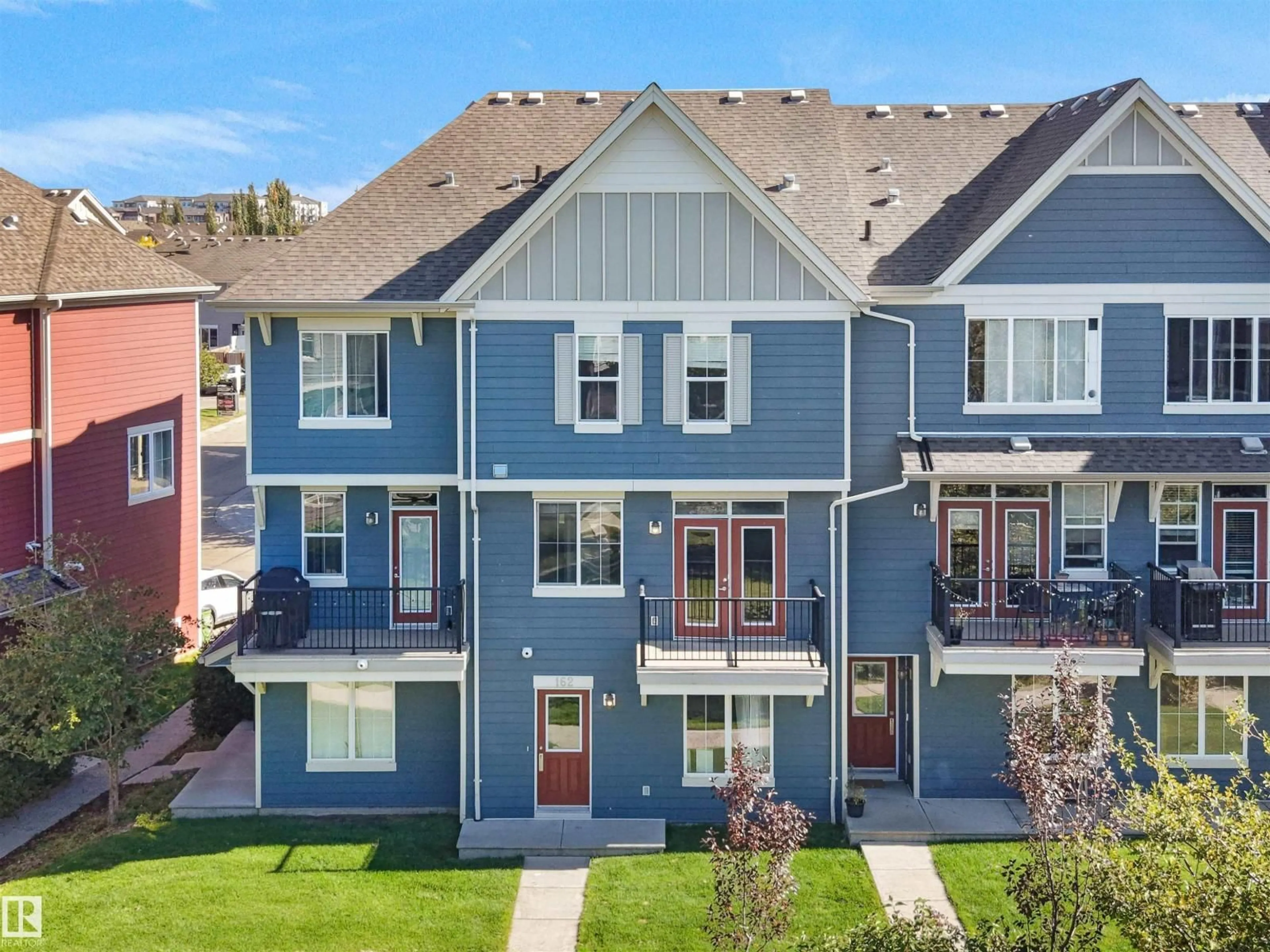 A pic from outside/outdoor area/front of a property/back of a property/a pic from drone, unknown for 603 - 162 WATT BV, Edmonton Alberta T6X0P3