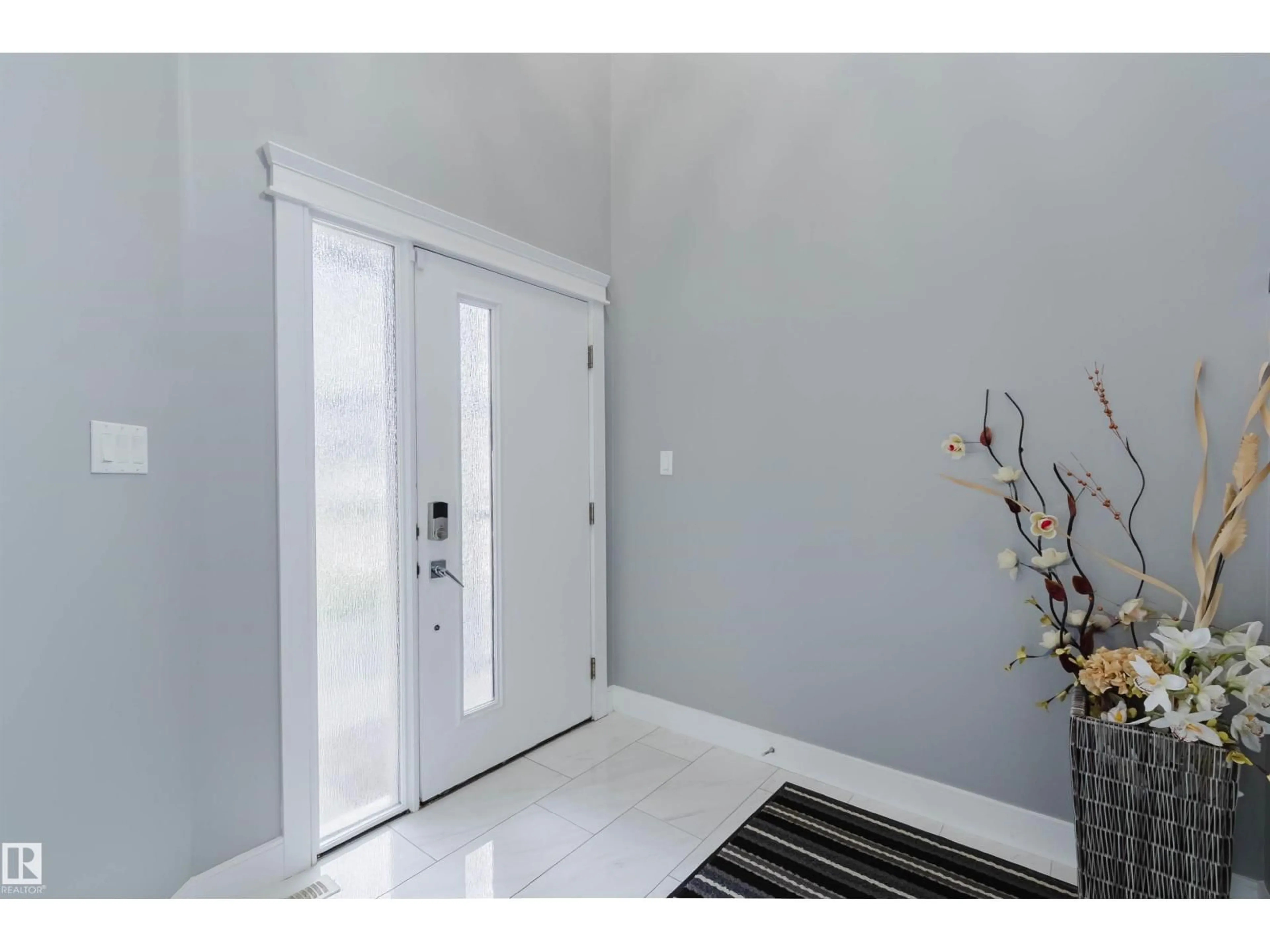 Indoor entryway for NW - 17030 62 ST, Edmonton Alberta T5Y3S4