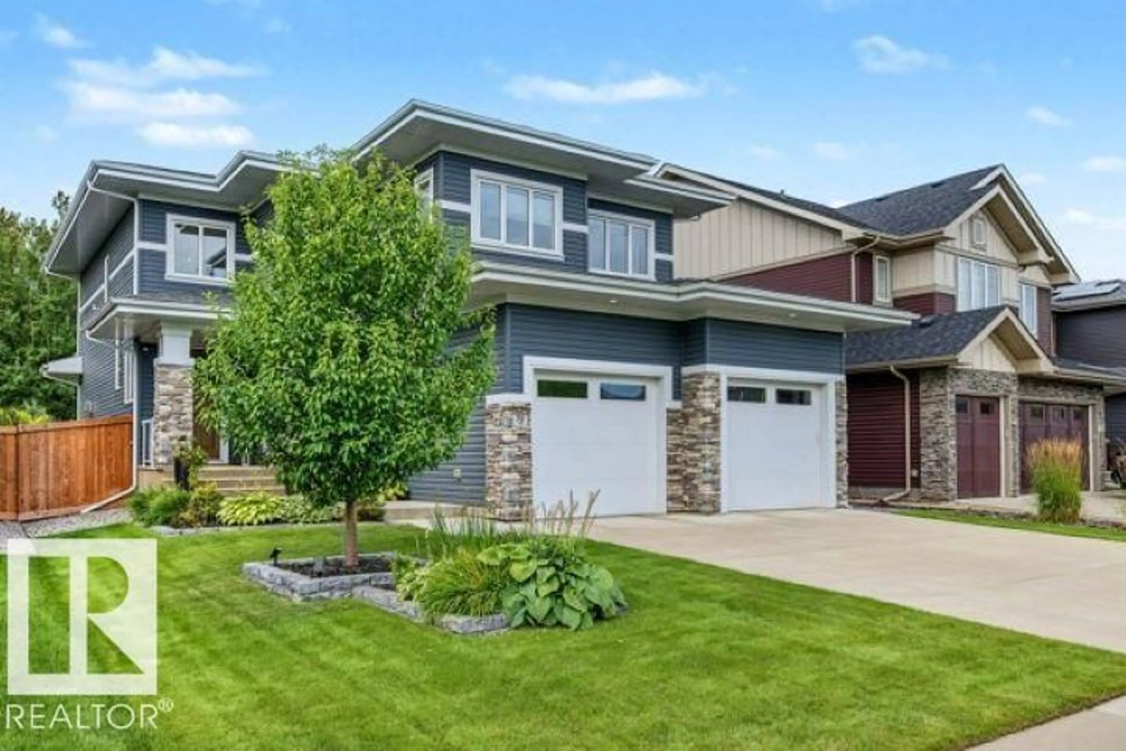 Home with vinyl exterior material, street for 70 ENCHANTED WY, St. Albert Alberta T8N7R7