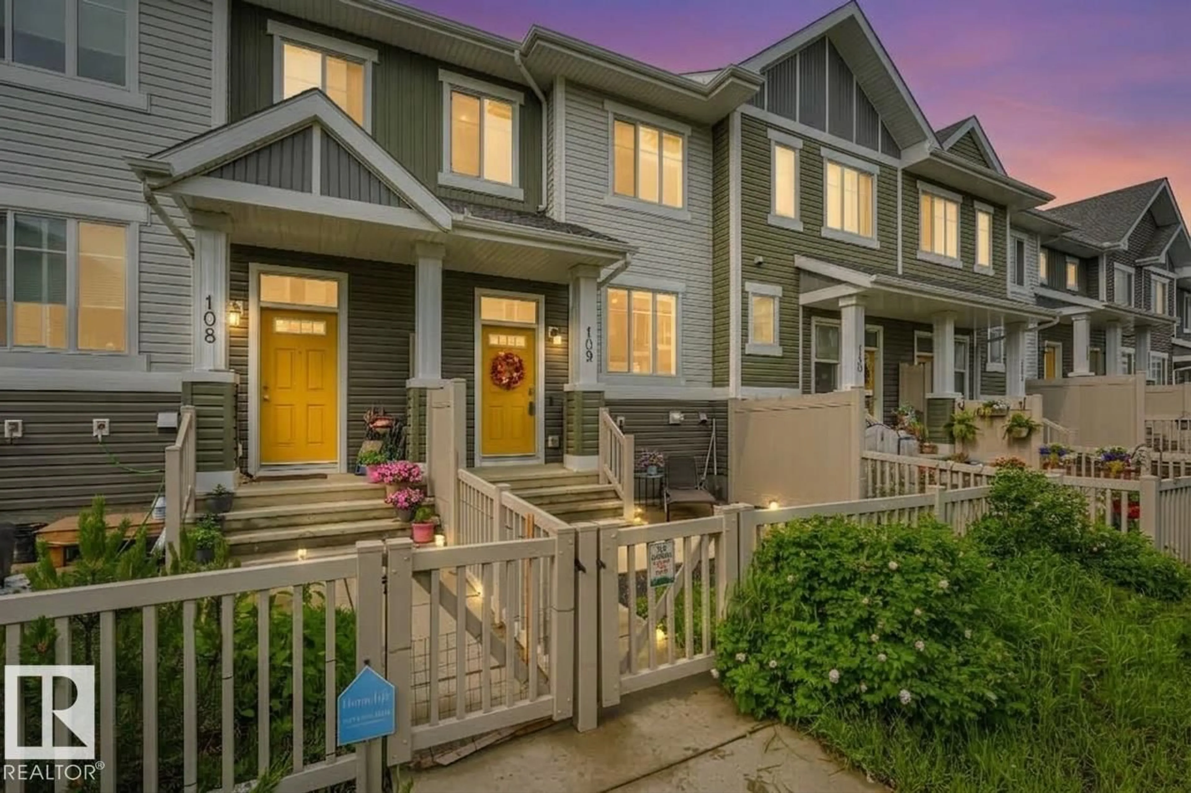 Home with vinyl exterior material, street for 109 - 2905 141 ST, Edmonton Alberta T6W3M4