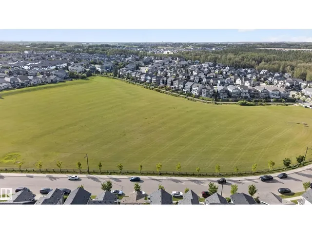 325 HAWKS RIDGE BV, Edmonton 3