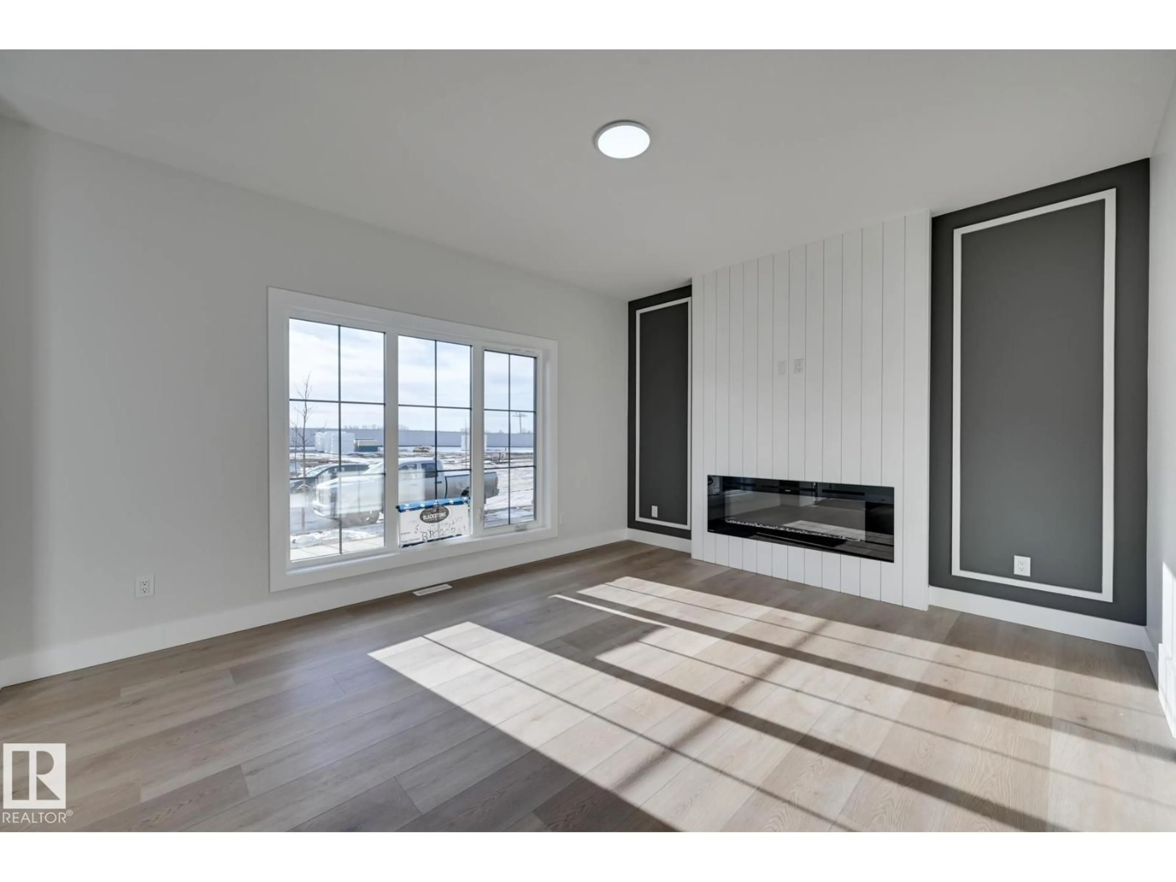 Unknown for NW NW - 273 EDGEMONT GR, Edmonton Alberta T6M3J7
