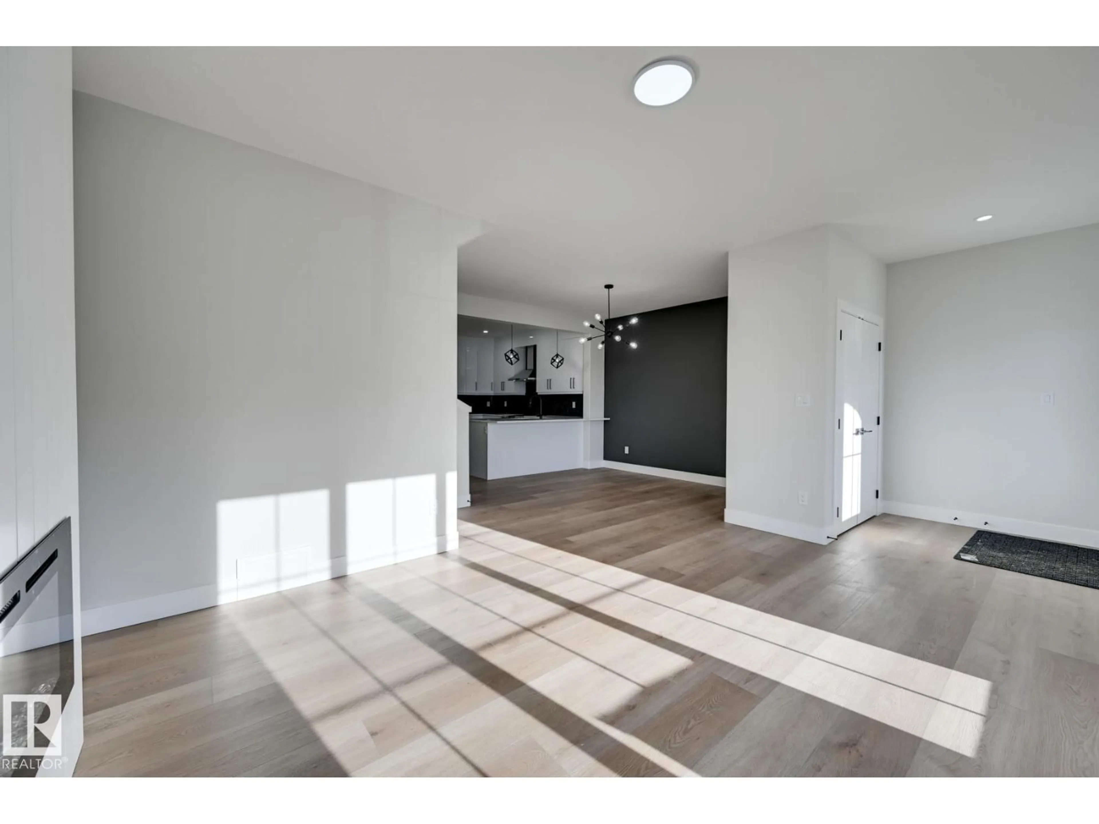 Unknown for NW NW - 273 EDGEMONT GR, Edmonton Alberta T6M3J7