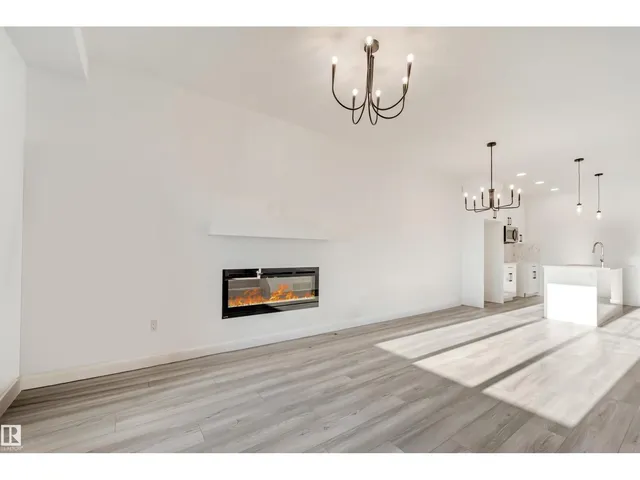 1515 211 STREET, Edmonton 4