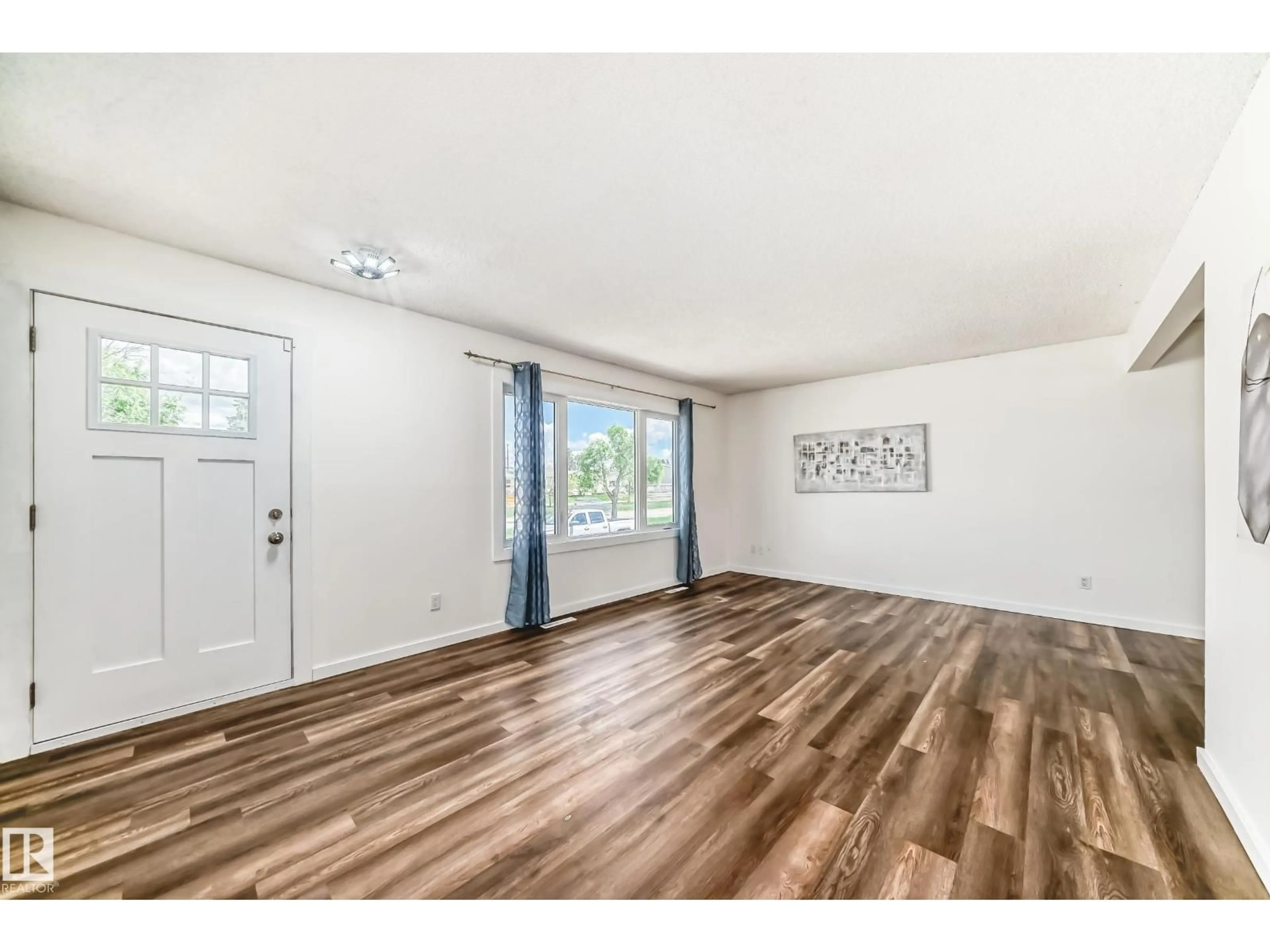 A pic of a room for NW - 13428 82 ST, Edmonton Alberta T5E2V2