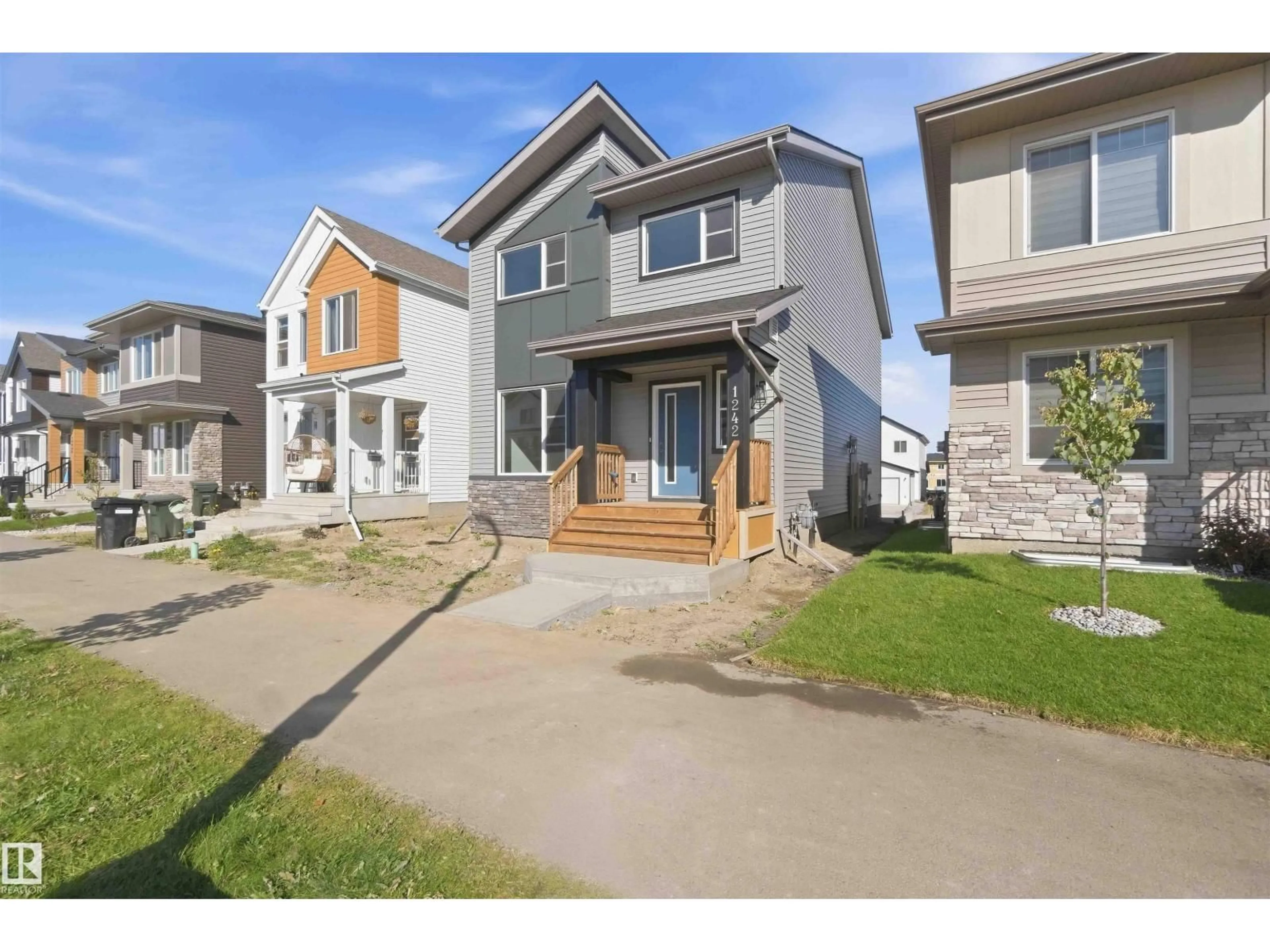 Unknown for 1242 MCLEOD AV, Spruce Grove Alberta T7X4A9