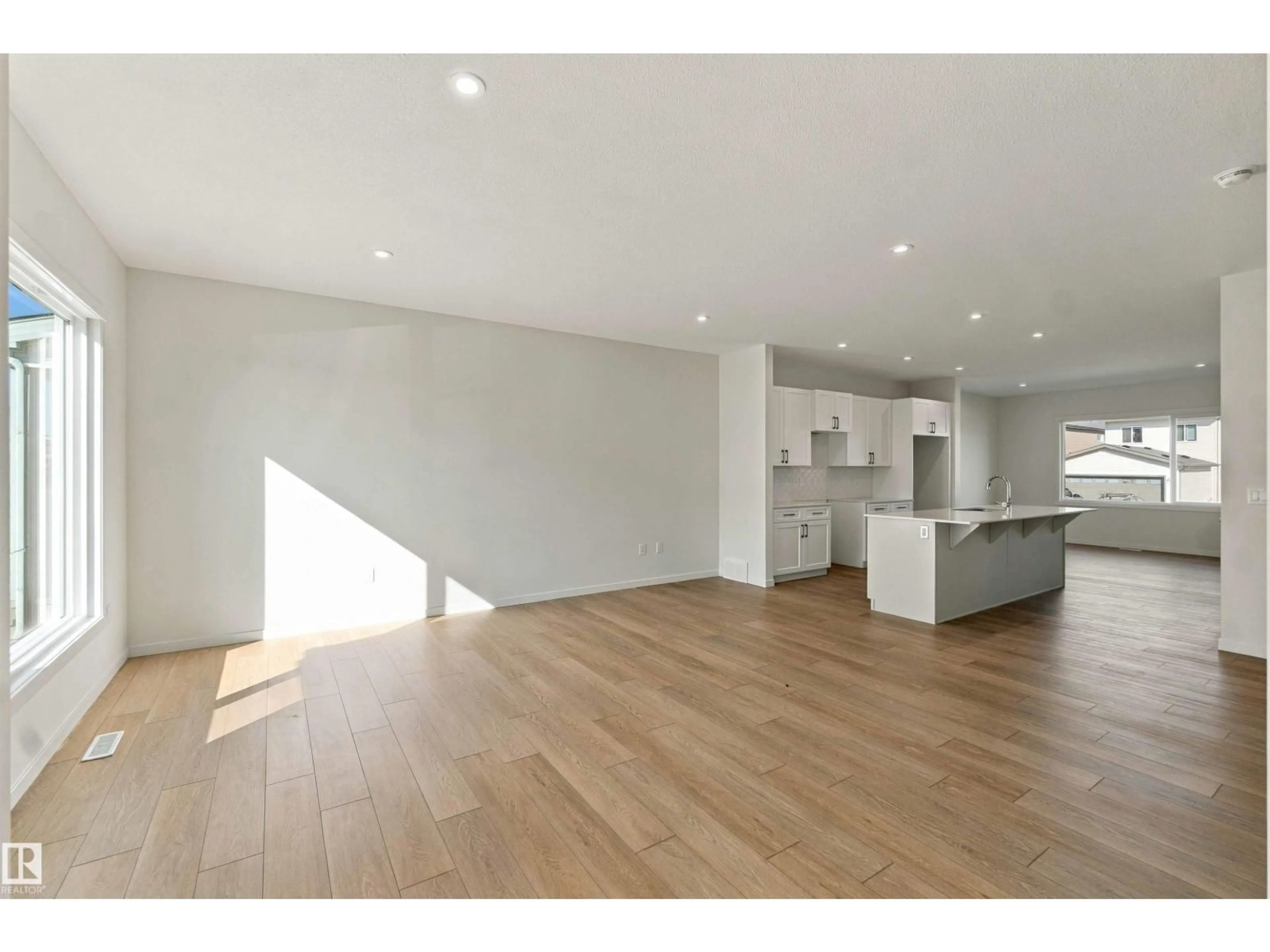A pic of a room for 1242 MCLEOD AV, Spruce Grove Alberta T7X4A9