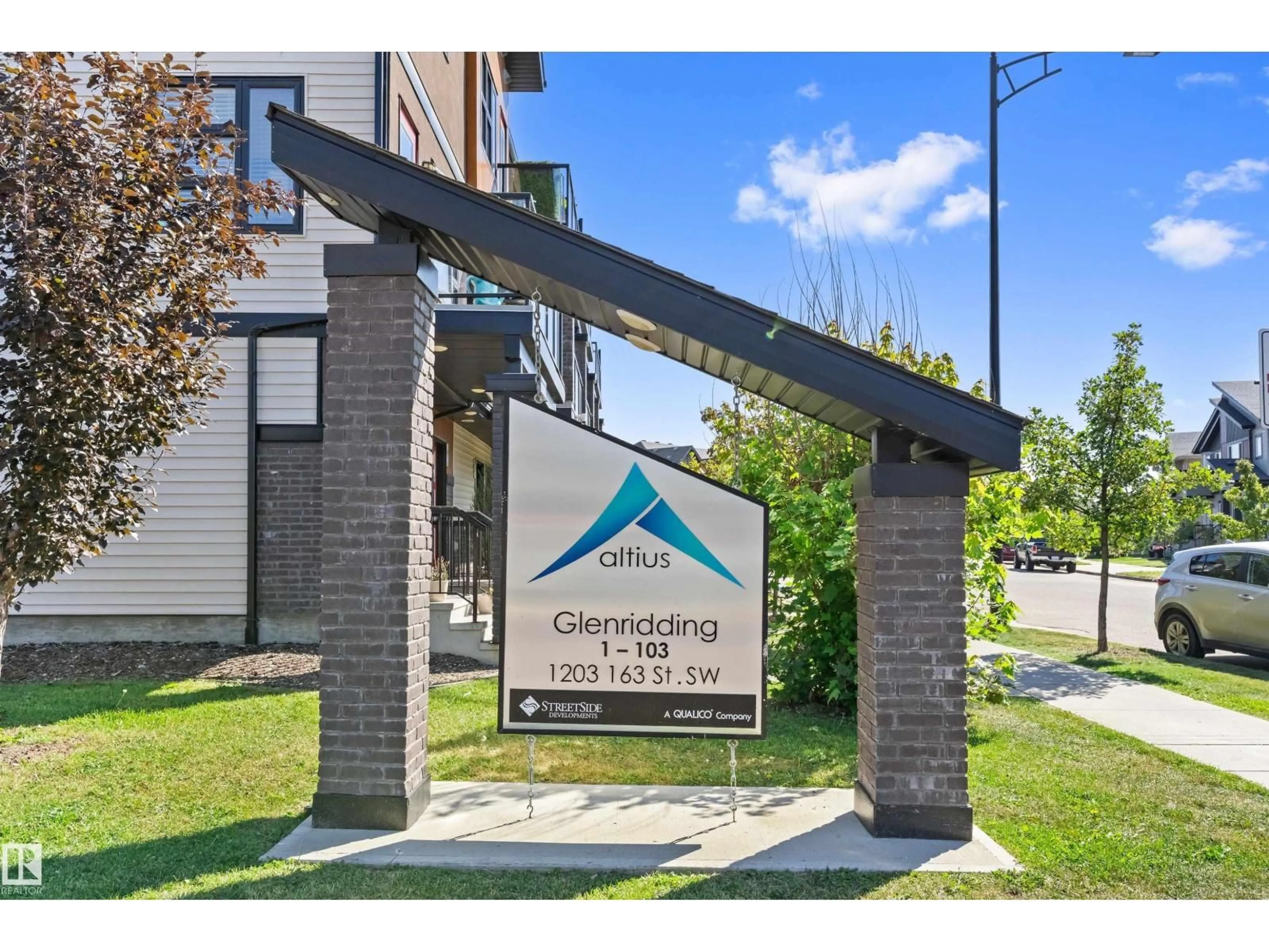Indoor foyer for #31 - 1203 163 ST, Edmonton Alberta T6W3X1
