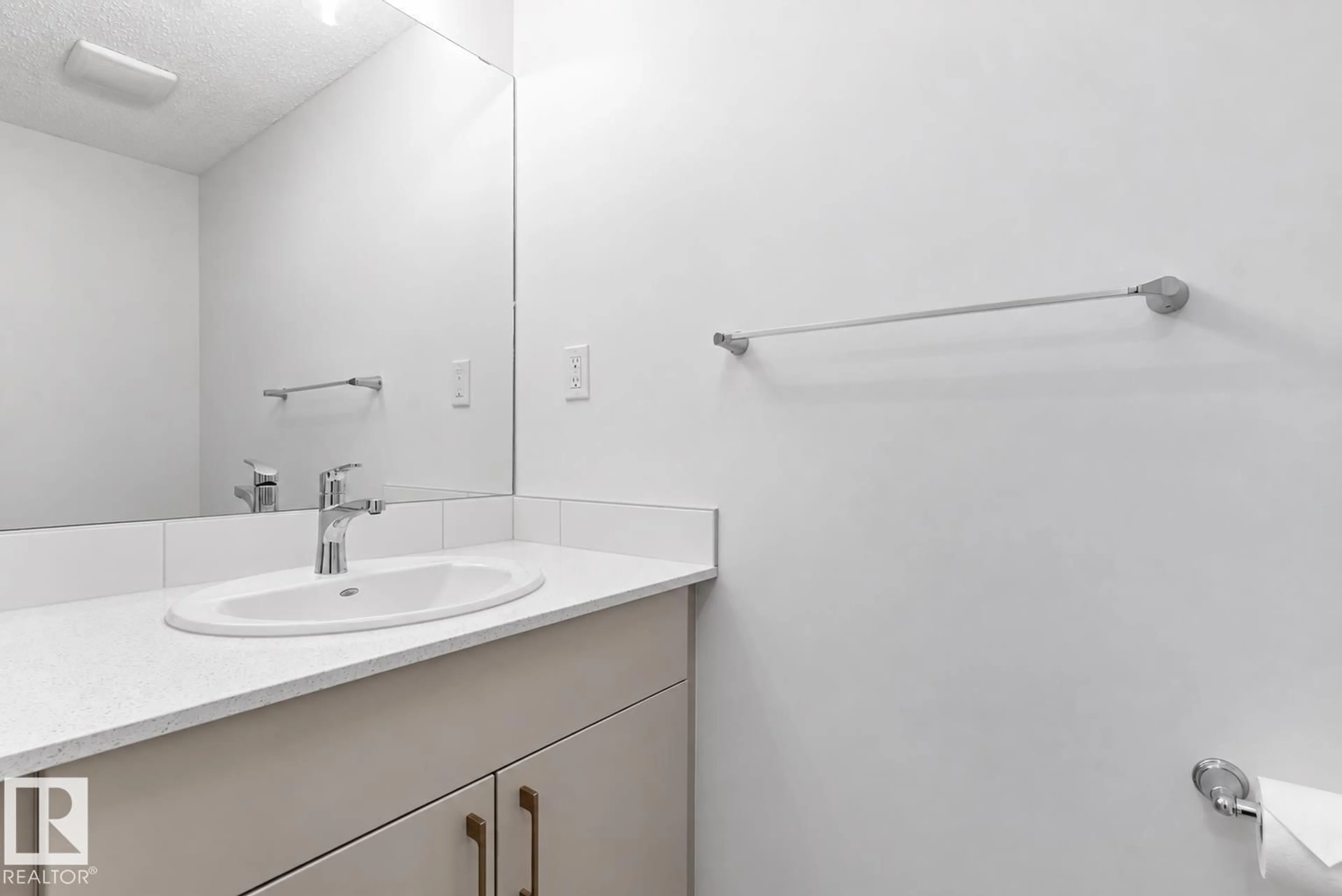 Standard bathroom, unknown for #31 - 1203 163 ST, Edmonton Alberta T6W3X1