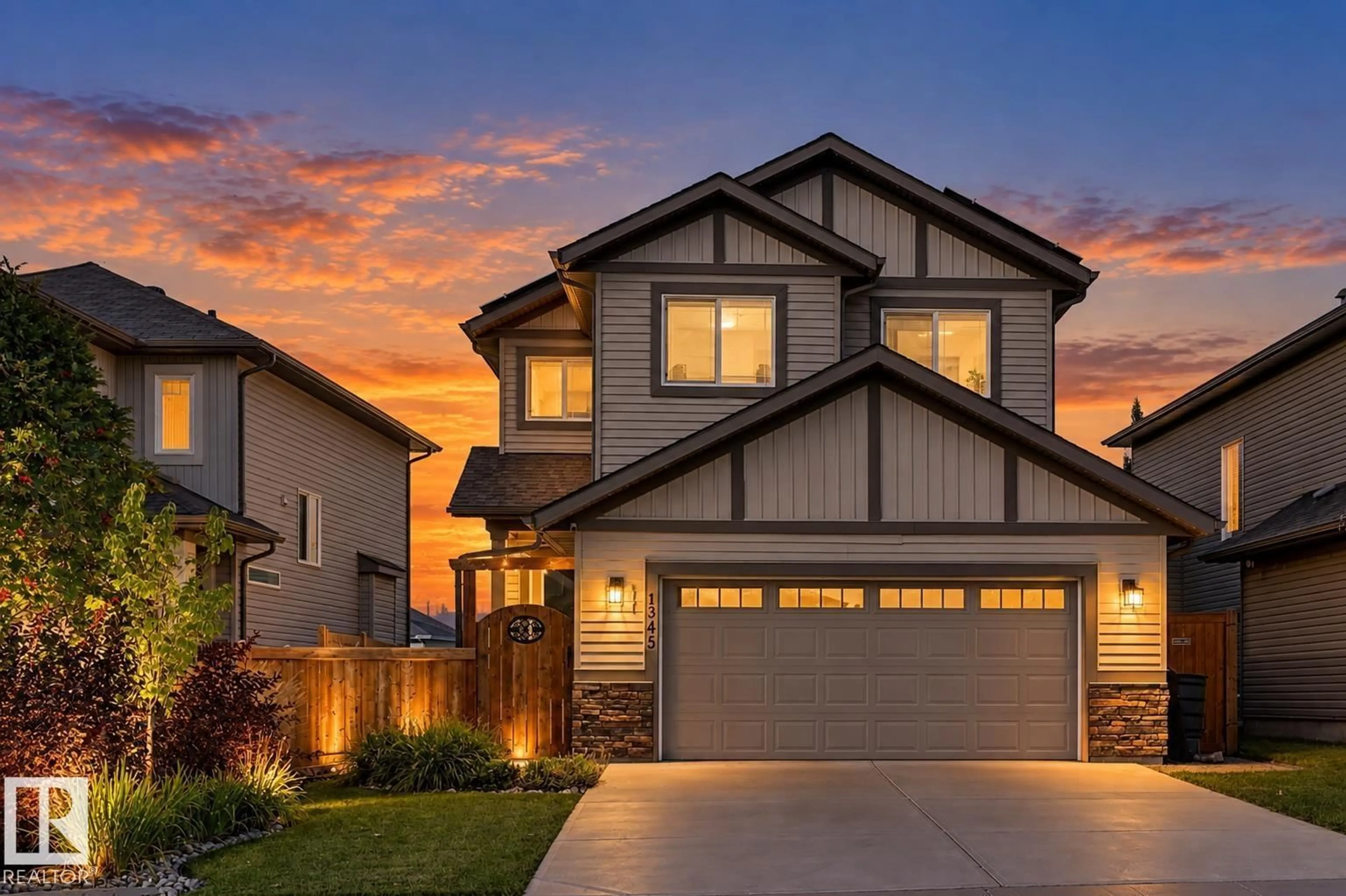 Home with vinyl exterior material, street for 1345 WESTERRA DR, Stony Plain Alberta T7Z0H2