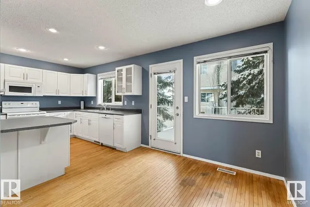 1638 JAMHA RD, Edmonton 3