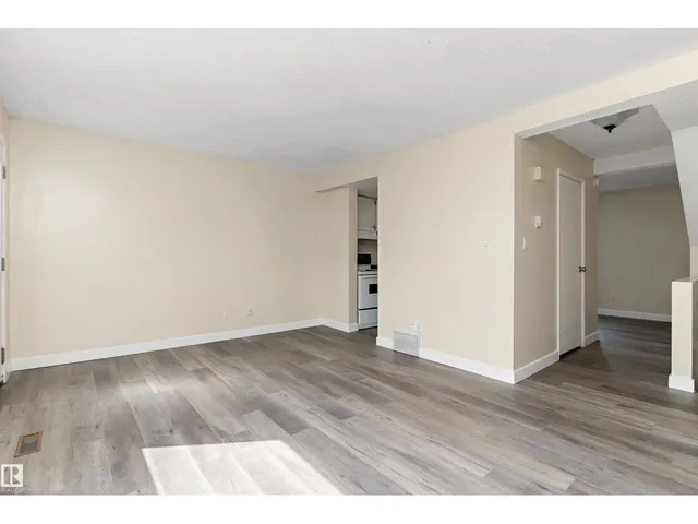 899 ABBOTSFIELD RD, Edmonton 5