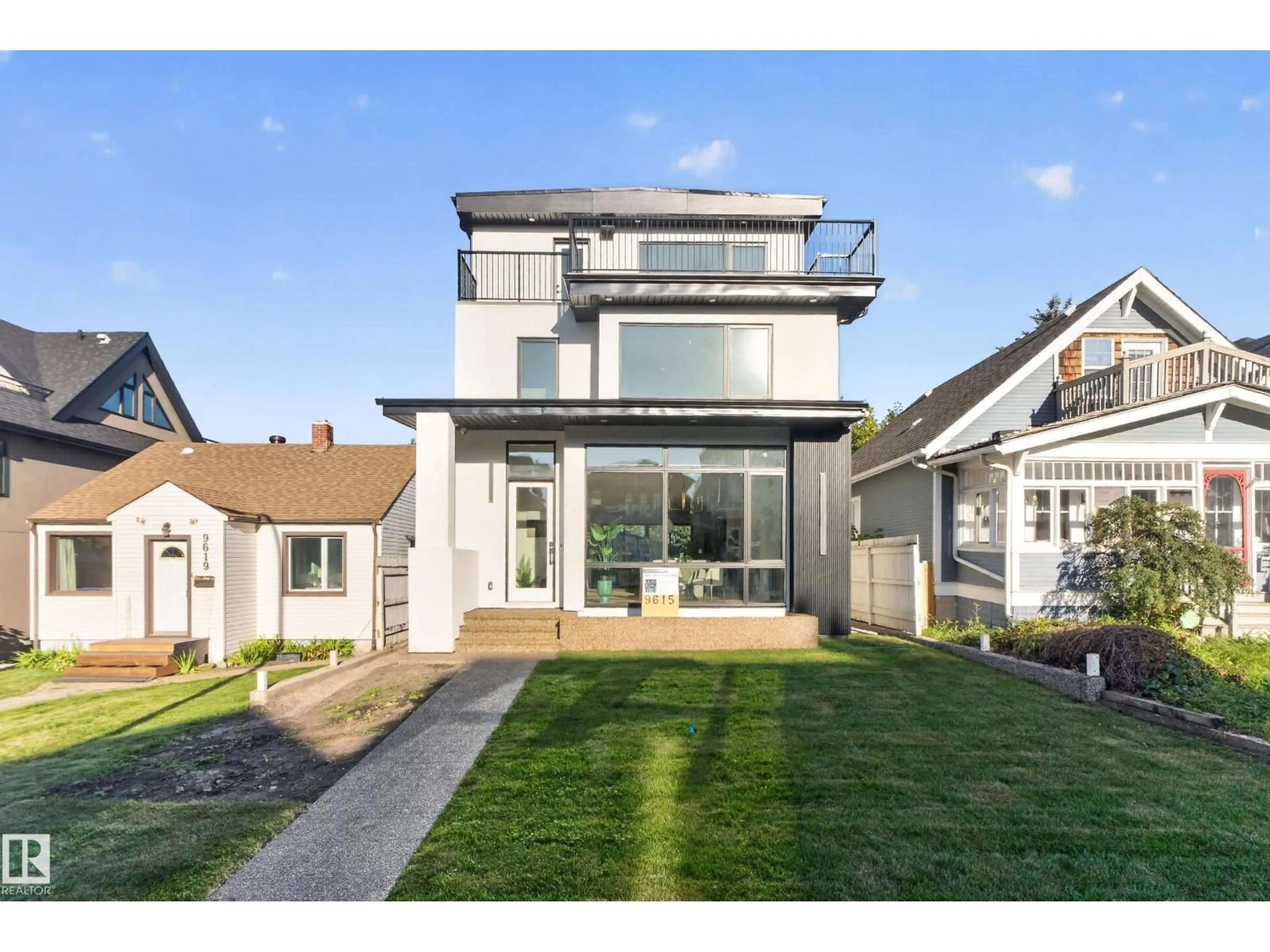 Home with vinyl exterior material, street for 9615 99A ST NW, Edmonton Alberta T6E3W9