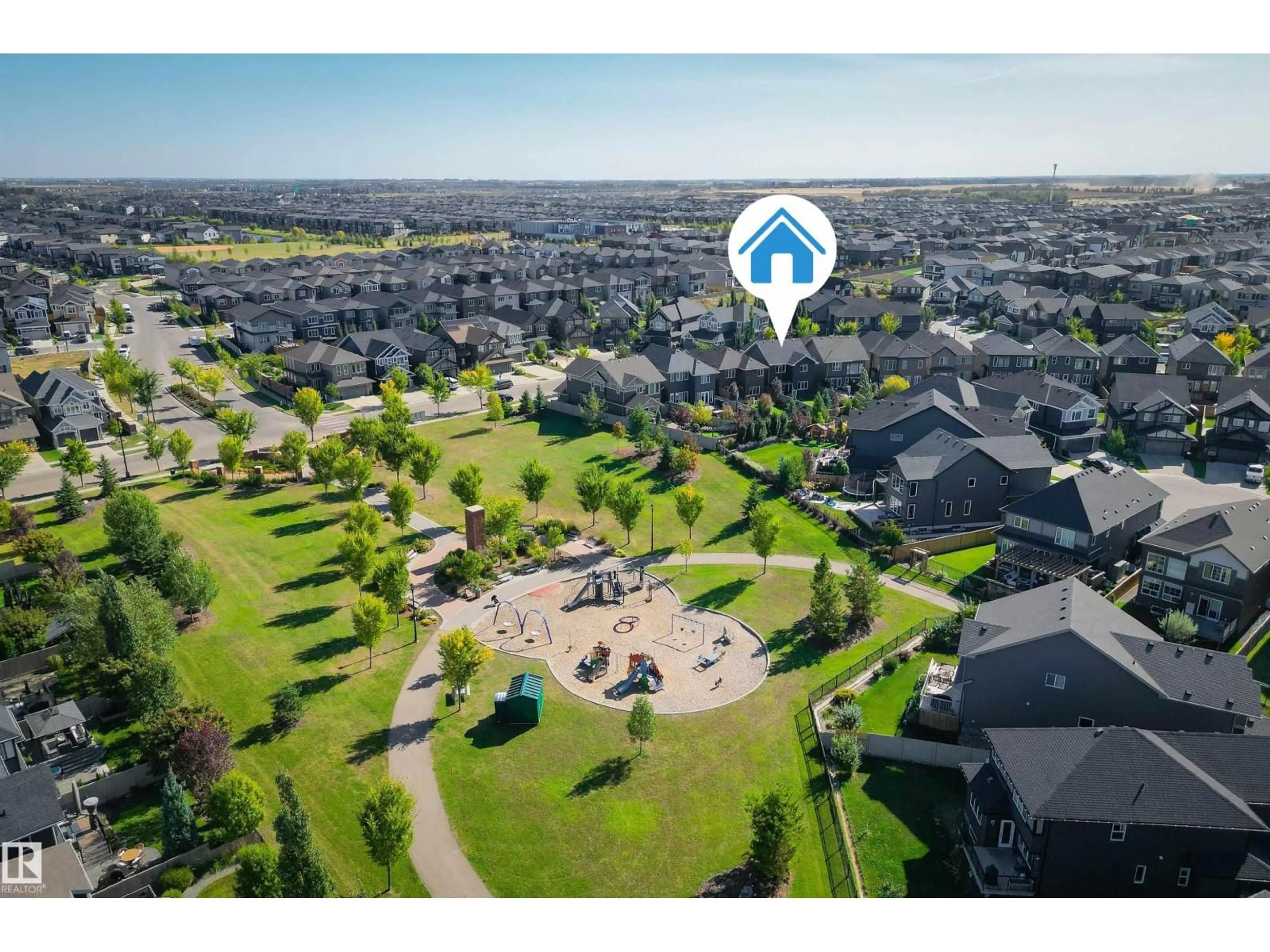 A pic from outside/outdoor area/front of a property/back of a property/a pic from drone, street for 3625 KESWICK BV, Edmonton Alberta T6W3S5