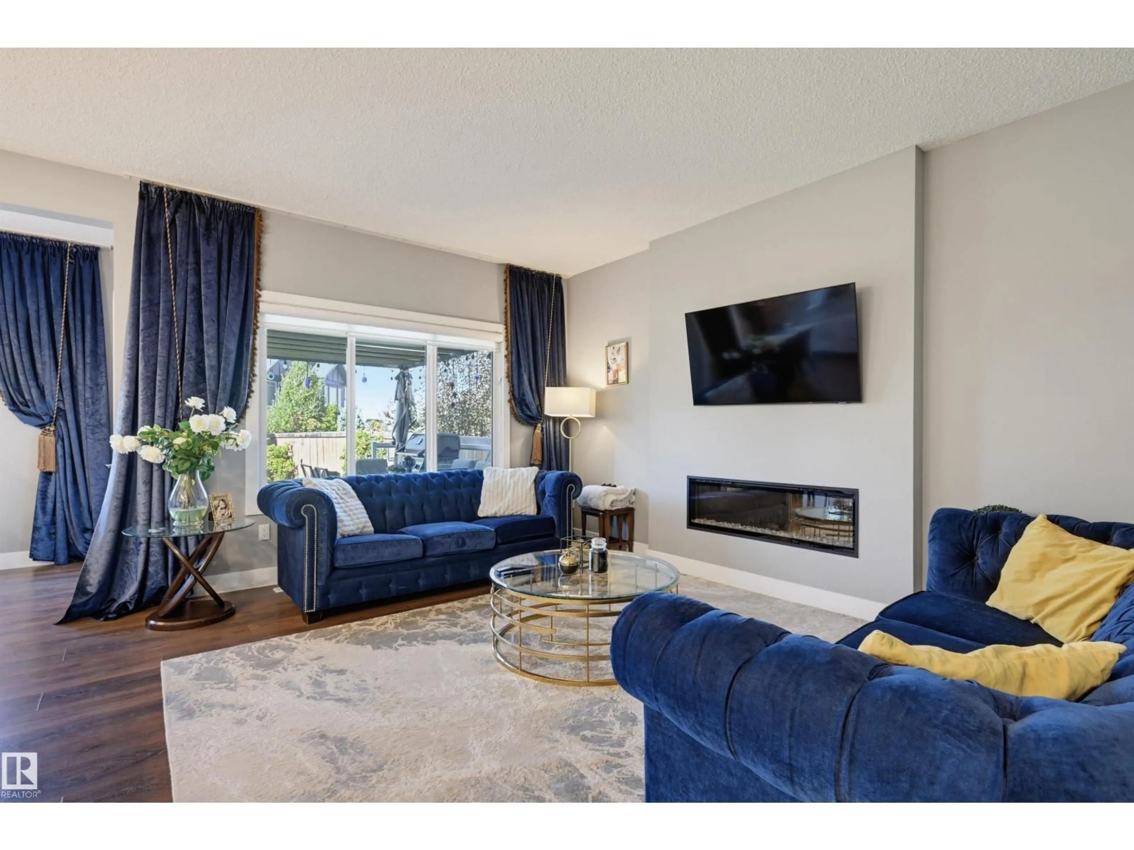 Living room with furniture, unknown for 3625 KESWICK BV, Edmonton Alberta T6W3S5