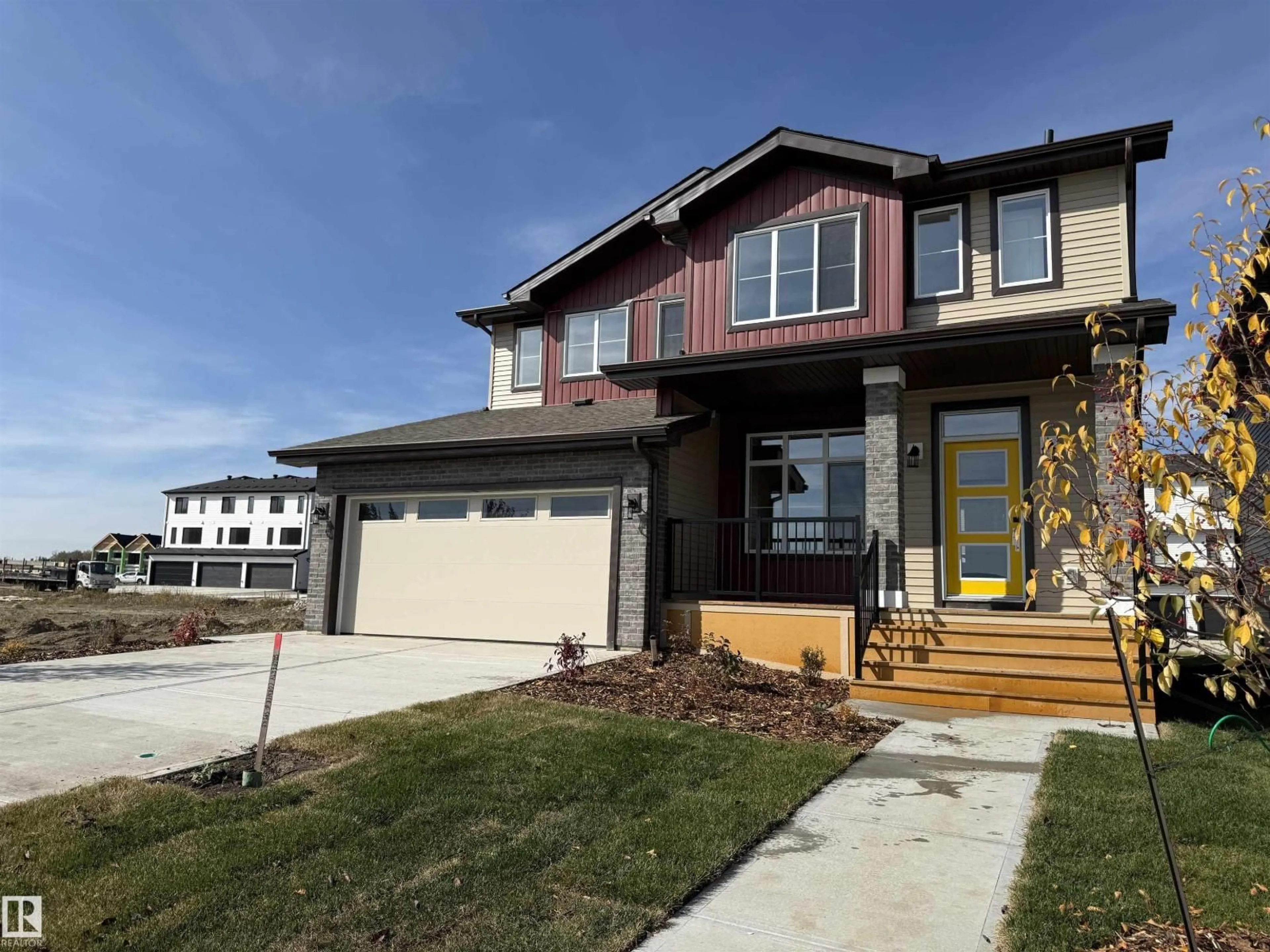 Home with vinyl exterior material, street for 17 COBBLESTONE GA, Spruce Grove Alberta T7X4E4