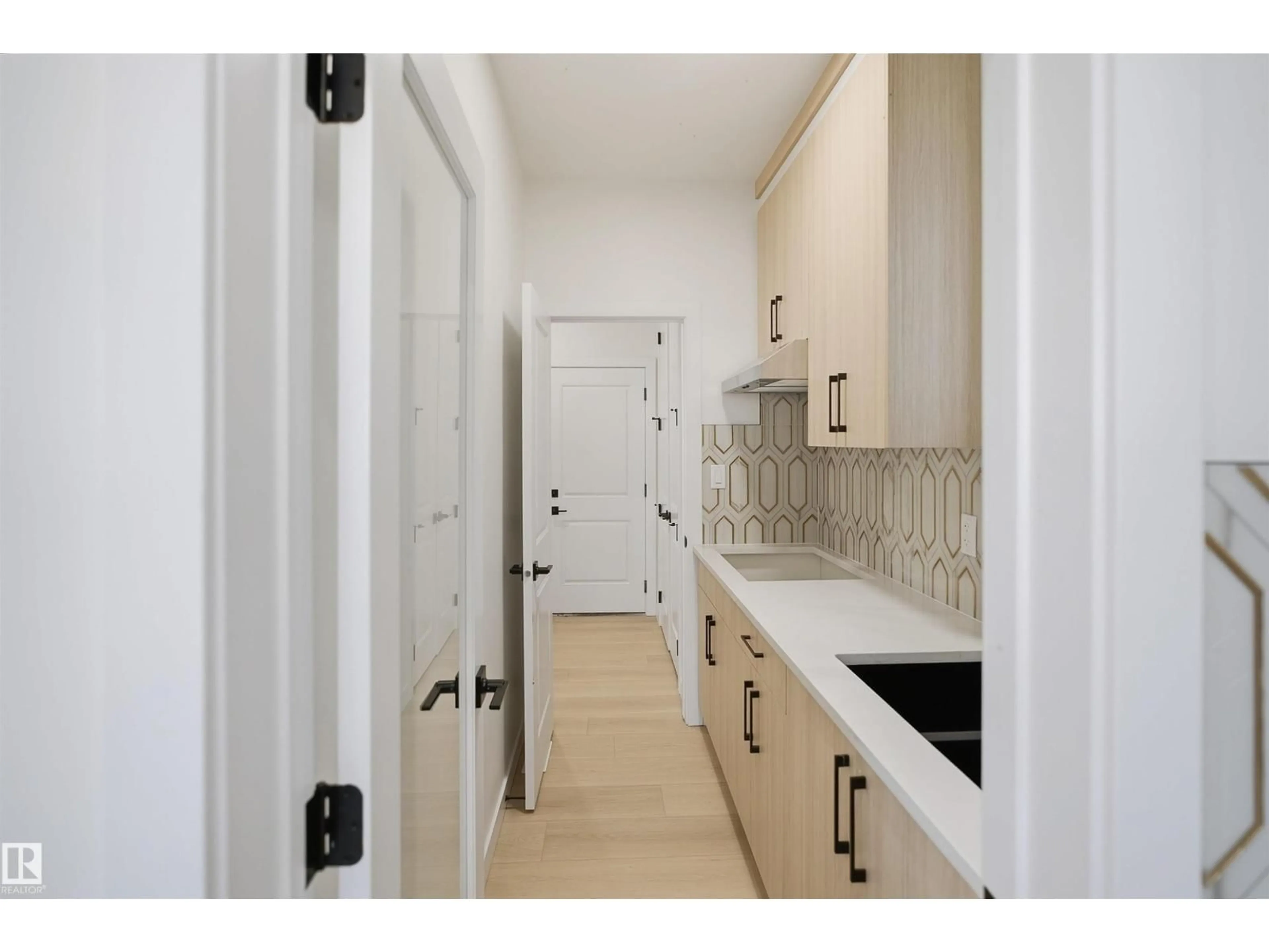 Unknown for NW - 13144 187 AV, Edmonton Alberta T6V0N3