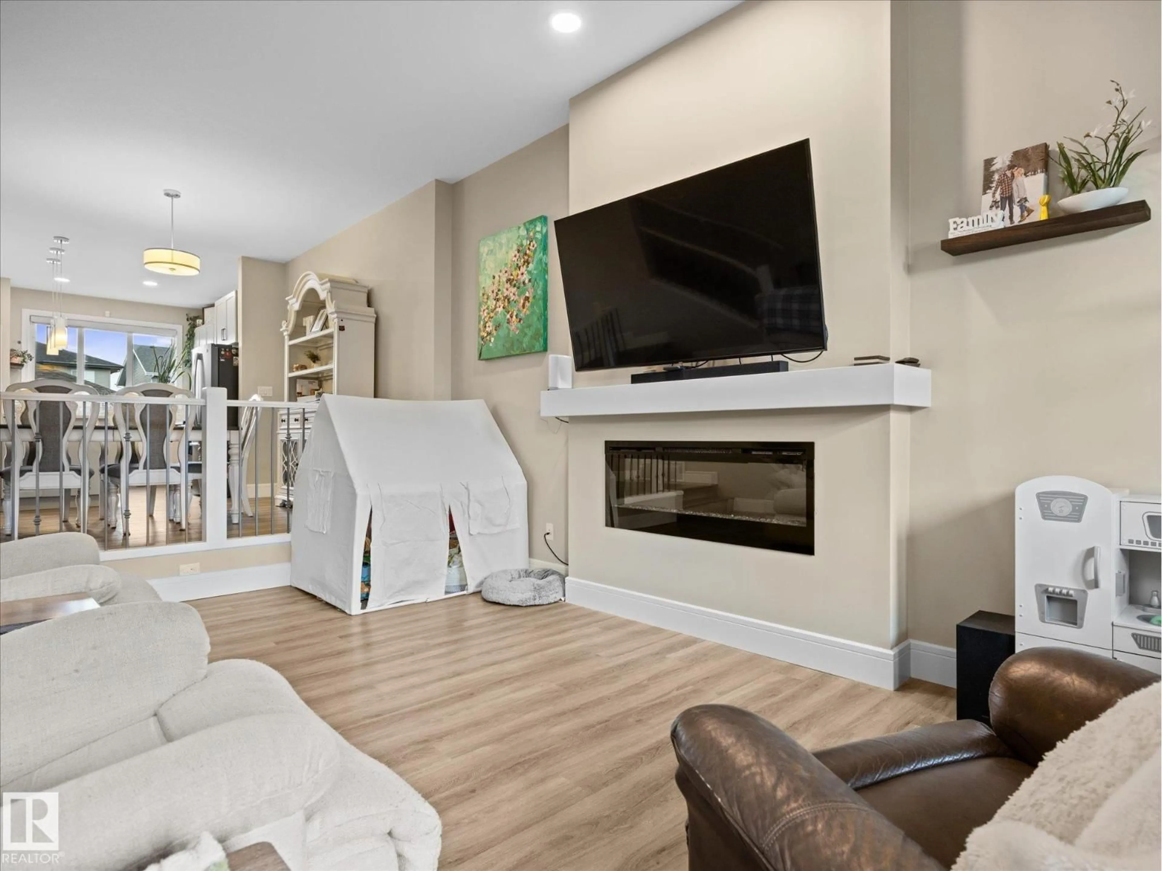 Living room with furniture, unknown for 4036 CHAPPELLE GR, Edmonton Alberta T6W4B3