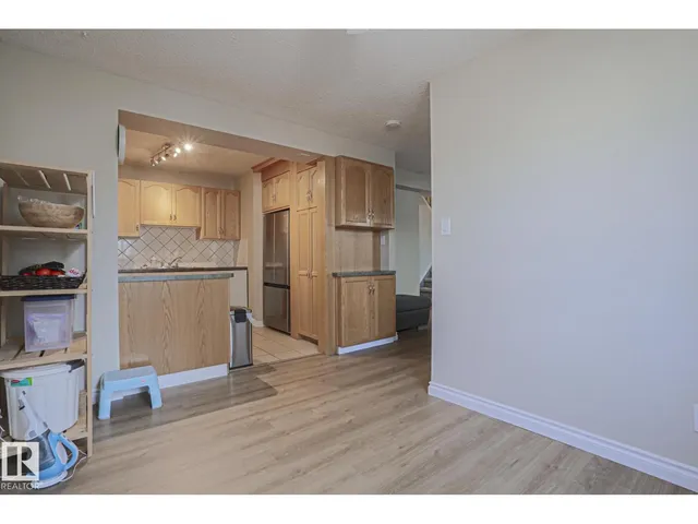 319 TELFORD CO, Leduc 5