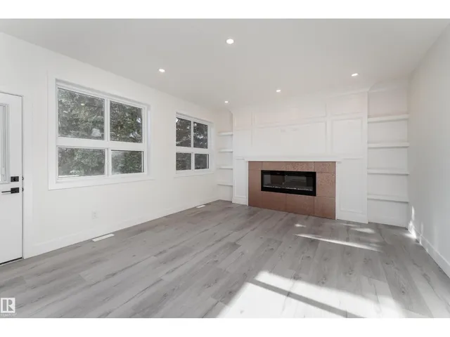 5313 BON ACRES CR, Bon Accord 5