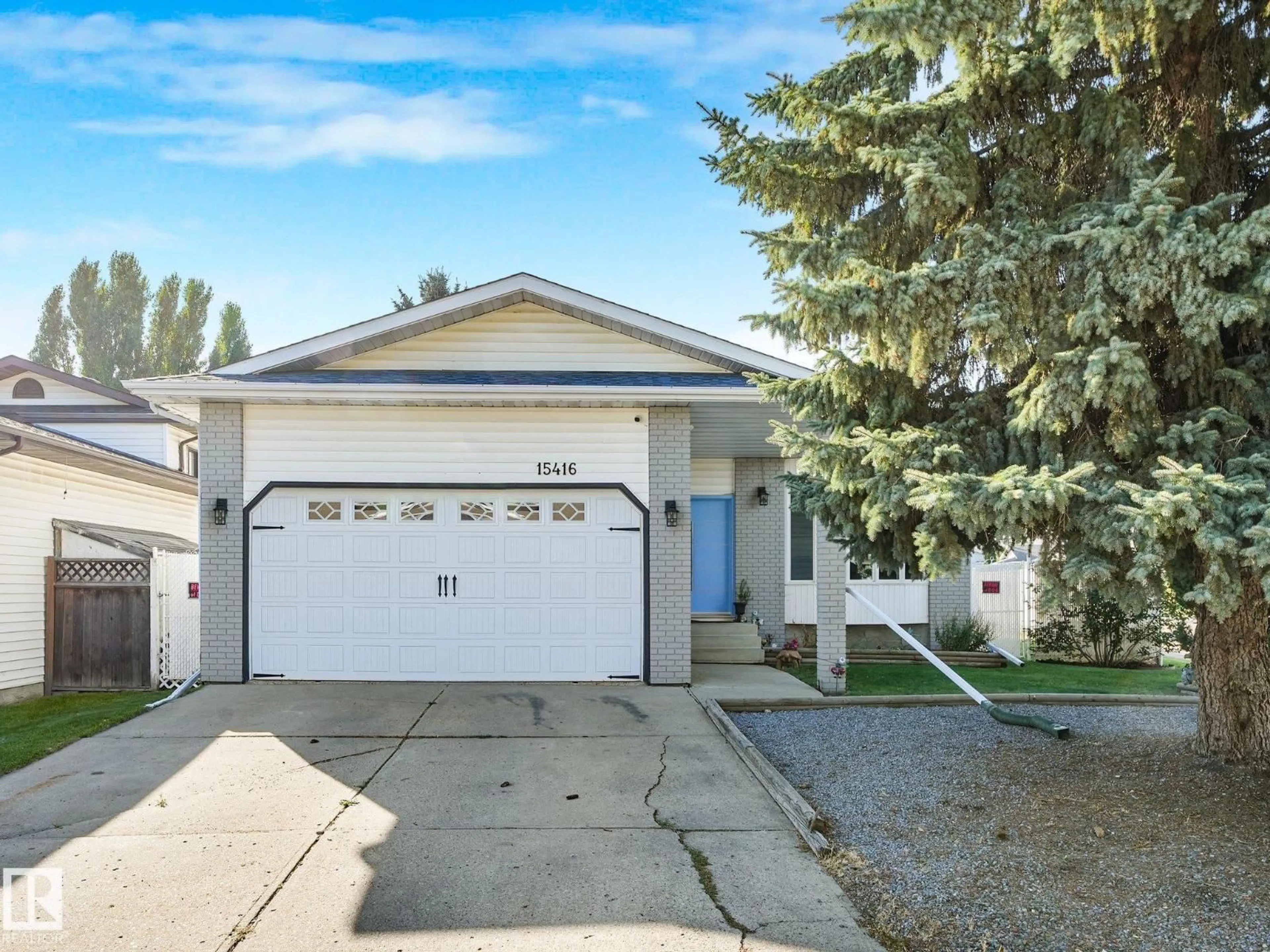 Home with vinyl exterior material, street for NW - 15416 78 ST, Edmonton Alberta T5Z2S8