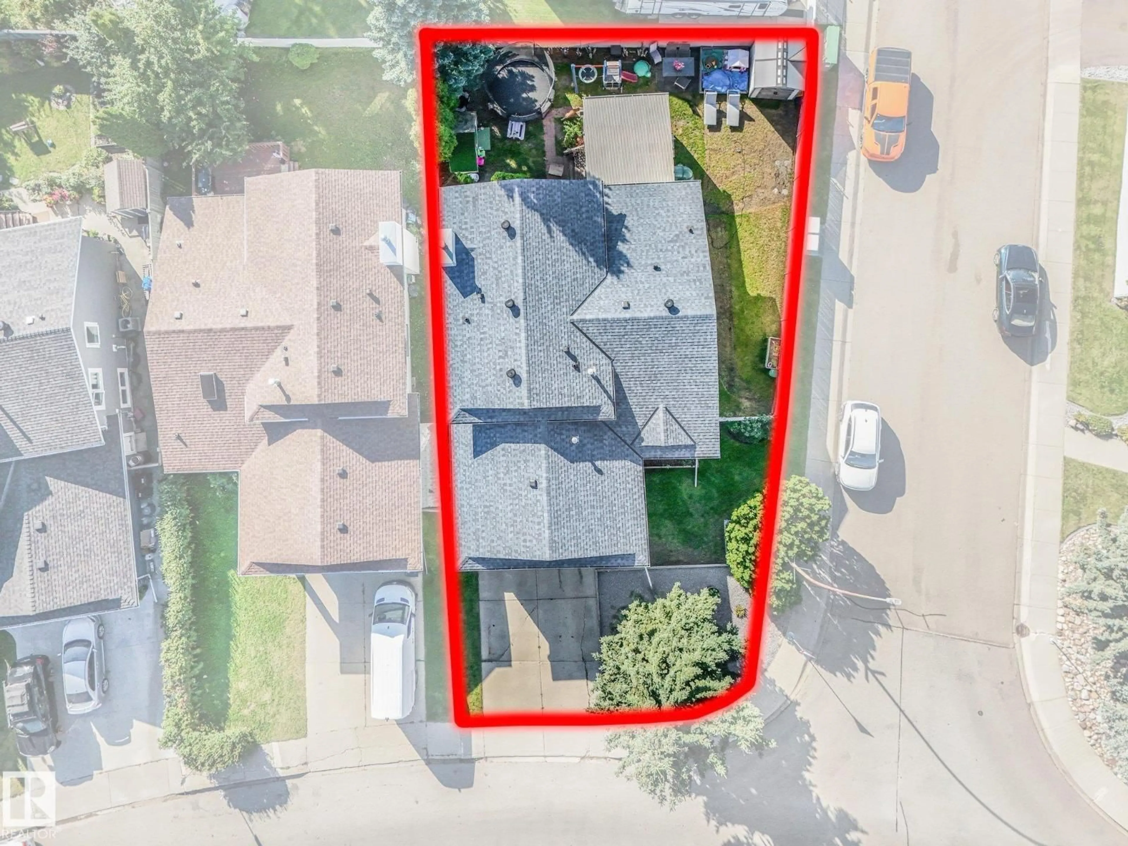 A pic from outside/outdoor area/front of a property/back of a property/a pic from drone, street for NW - 15416 78 ST, Edmonton Alberta T5Z2S8