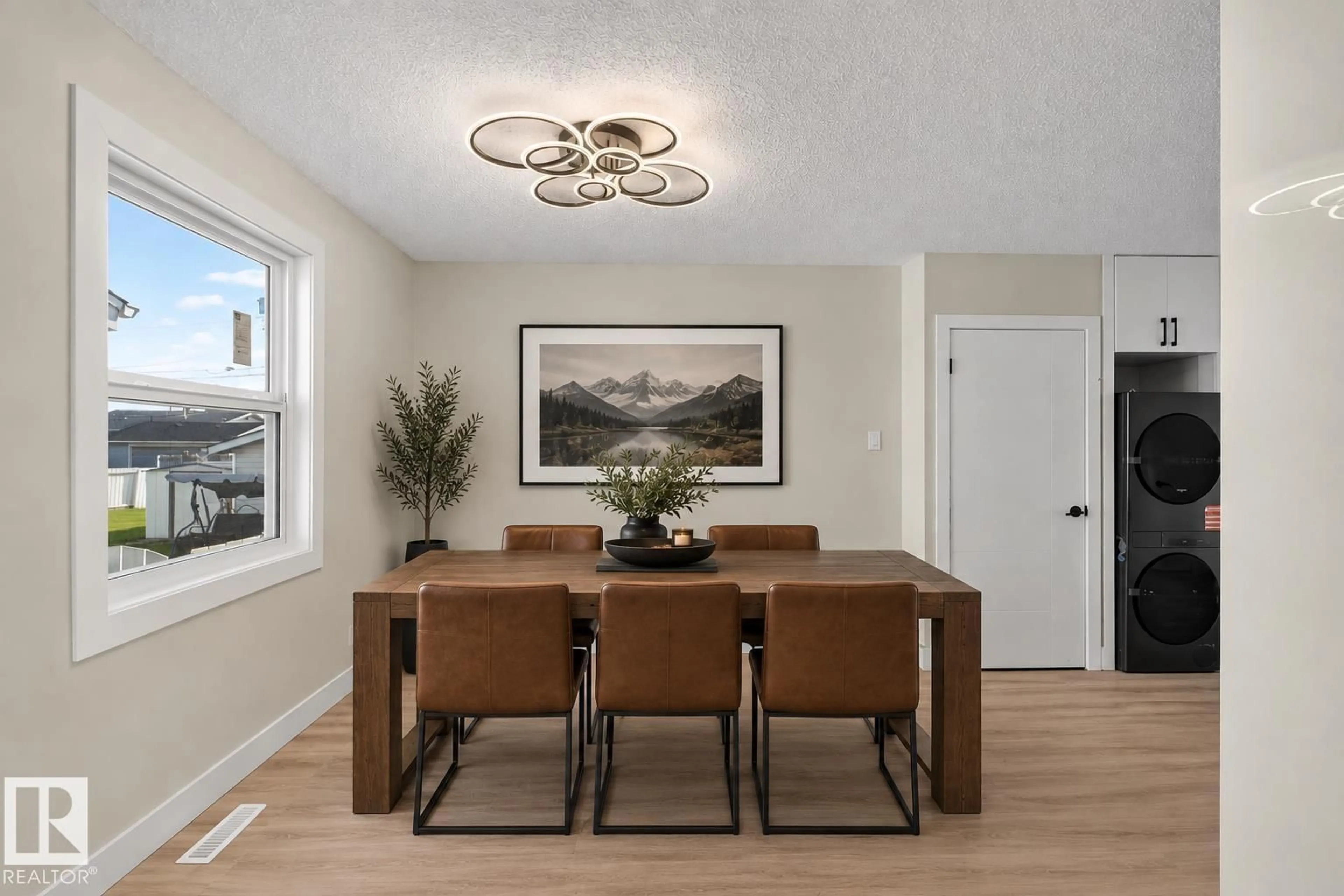 Dining room, wood/laminate floor for NW - 13511 114 ST, Edmonton Alberta T5E5E7