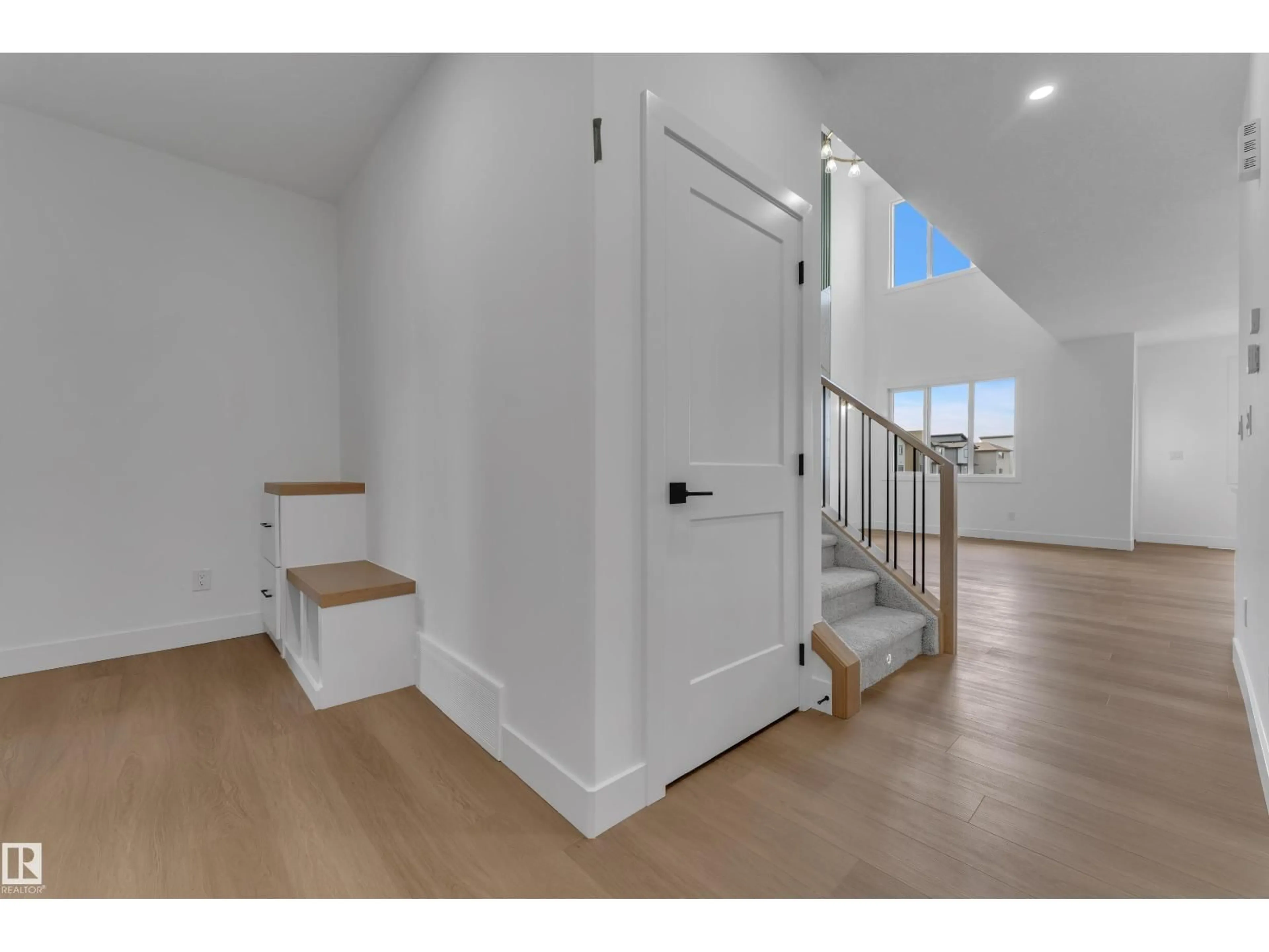 Indoor entryway for 4212 63 ST, Beaumont Alberta T4X0V1