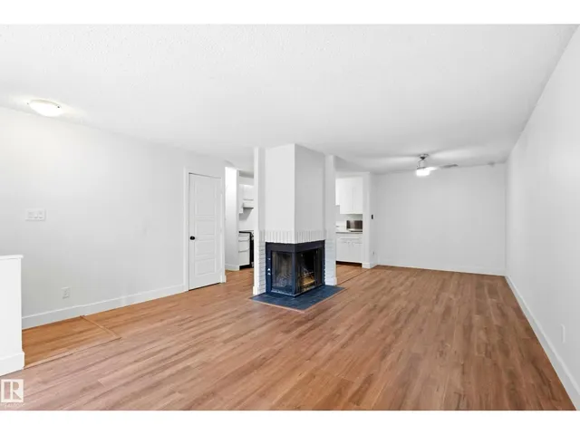 258 SURREY GARDENS, Edmonton 5