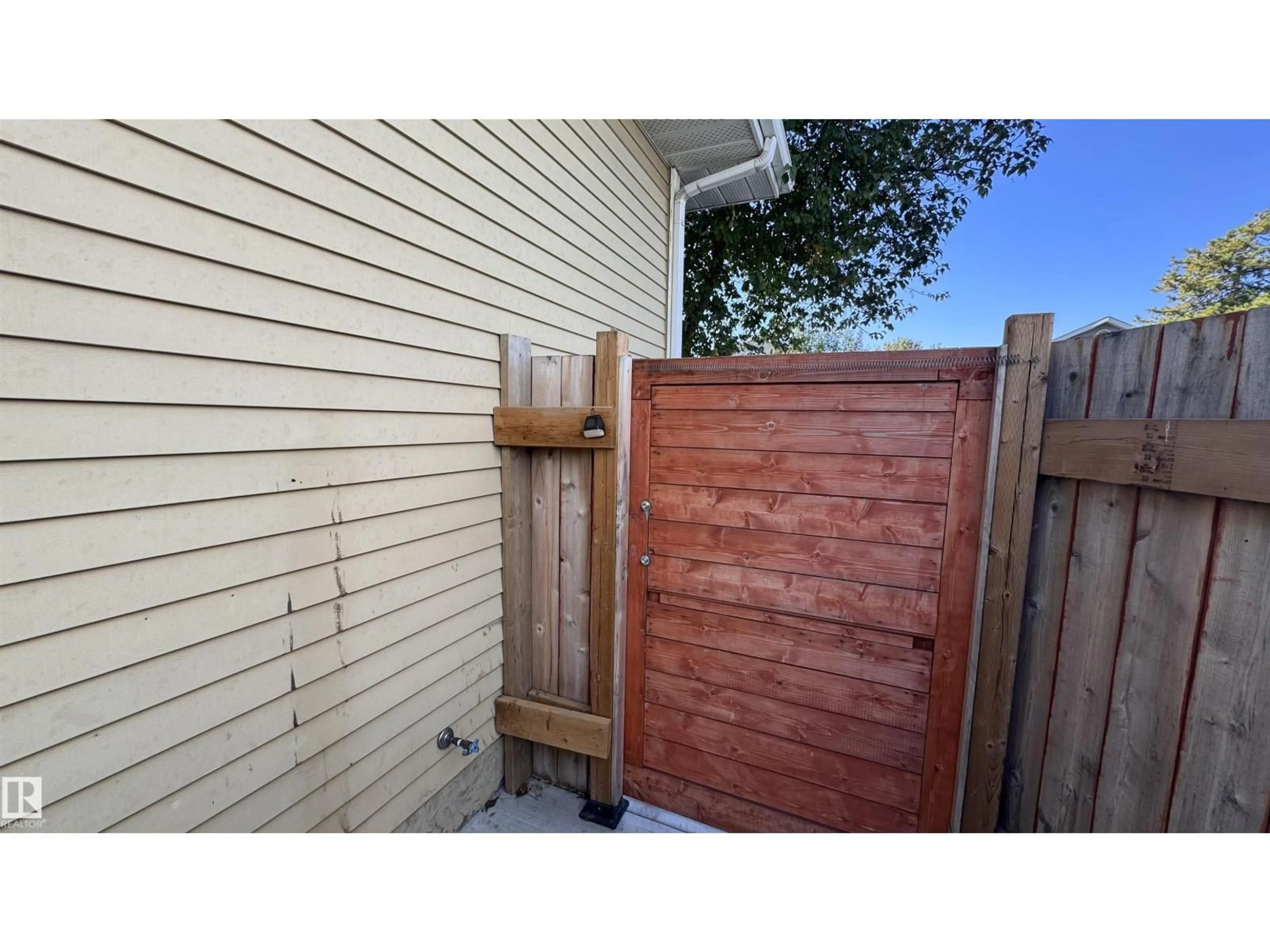 Unknown for 115 KIRKWOOD WY, Edmonton Alberta T6L5J7