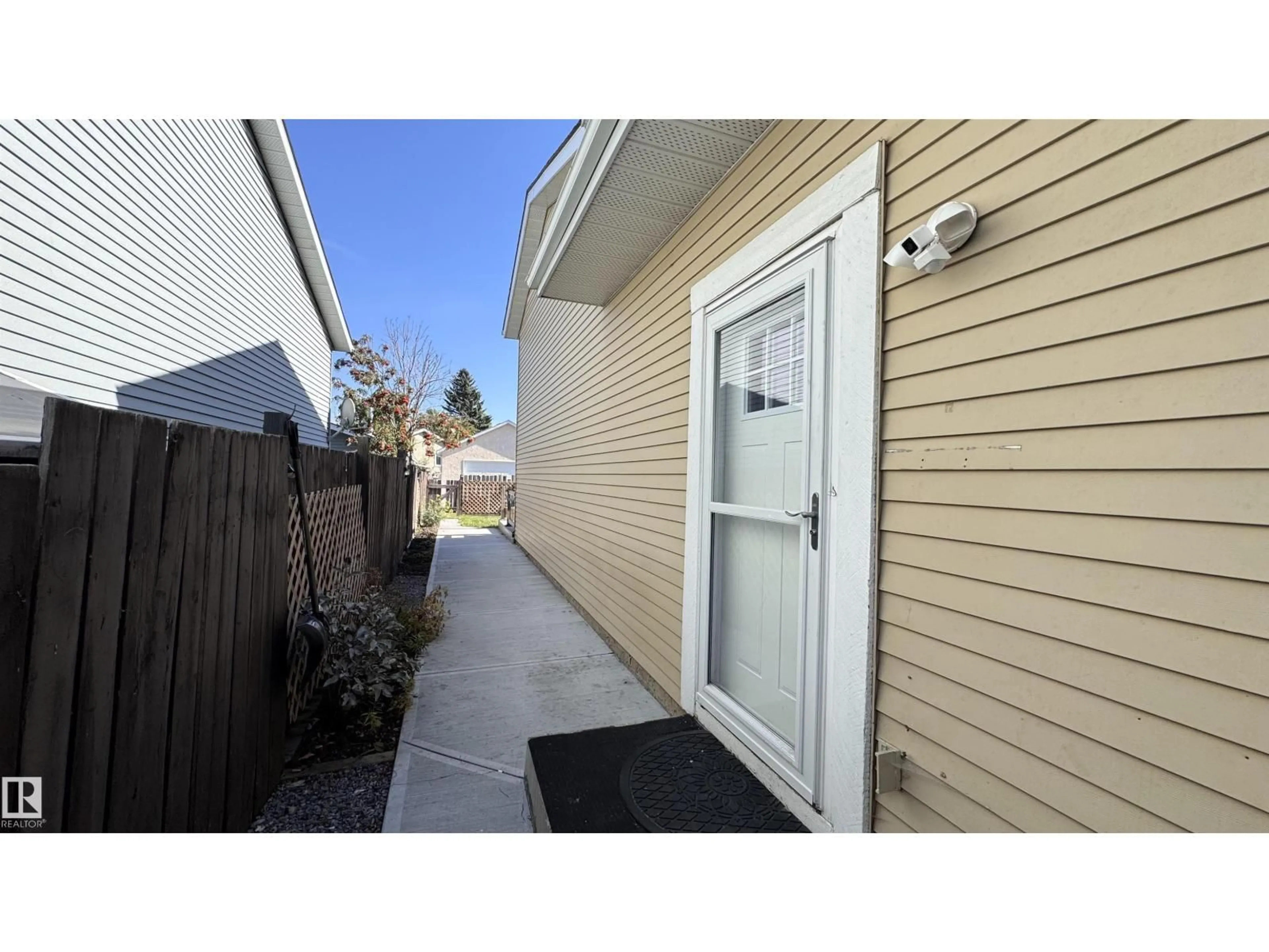 Unknown for 115 KIRKWOOD WY, Edmonton Alberta T6L5J7