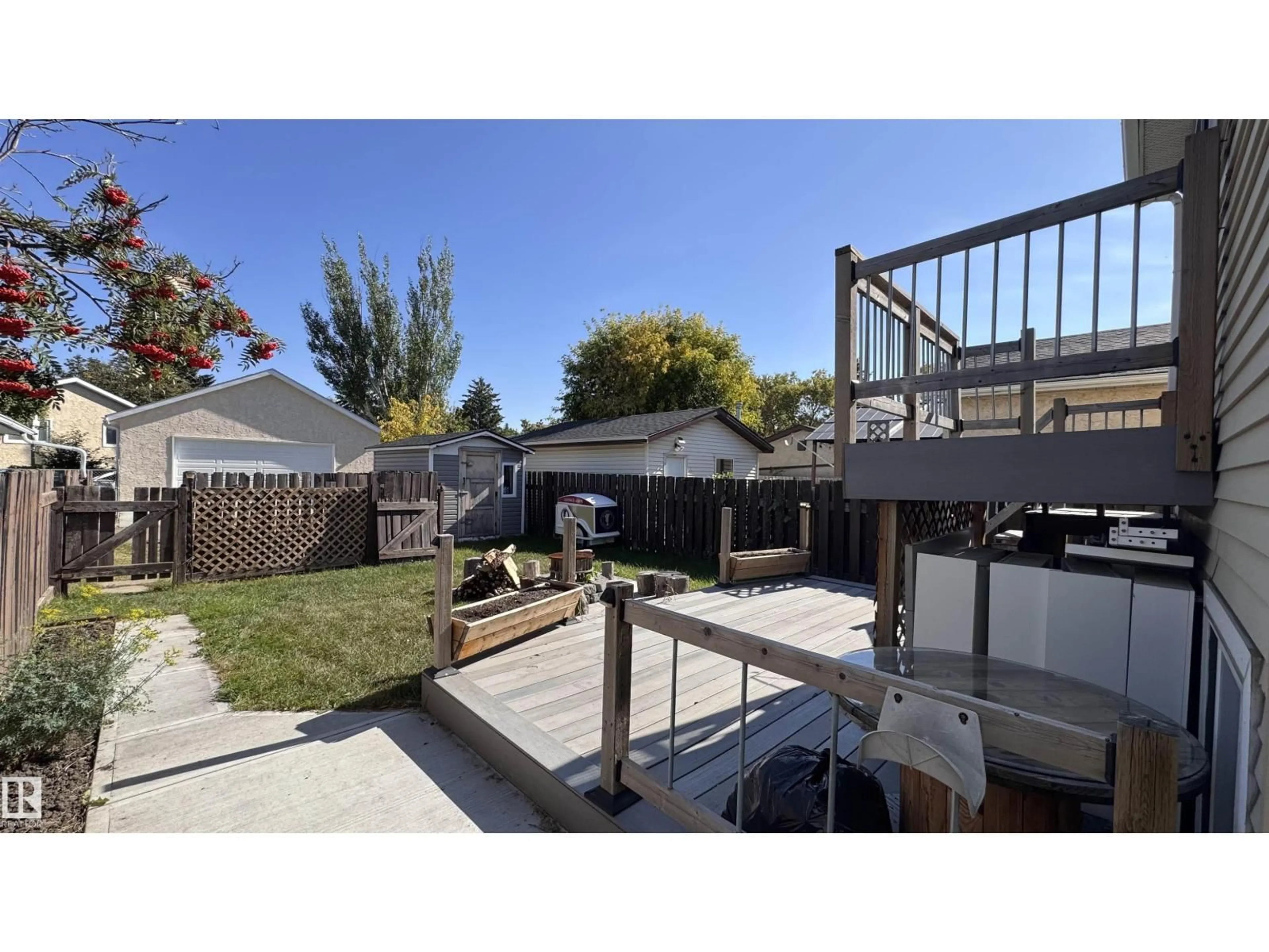 Unknown for 115 KIRKWOOD WY, Edmonton Alberta T6L5J7