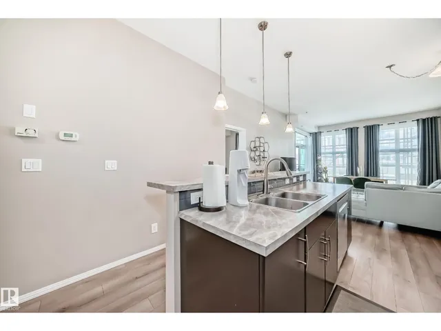 216 - 10531 117 ST NW, Edmonton 2