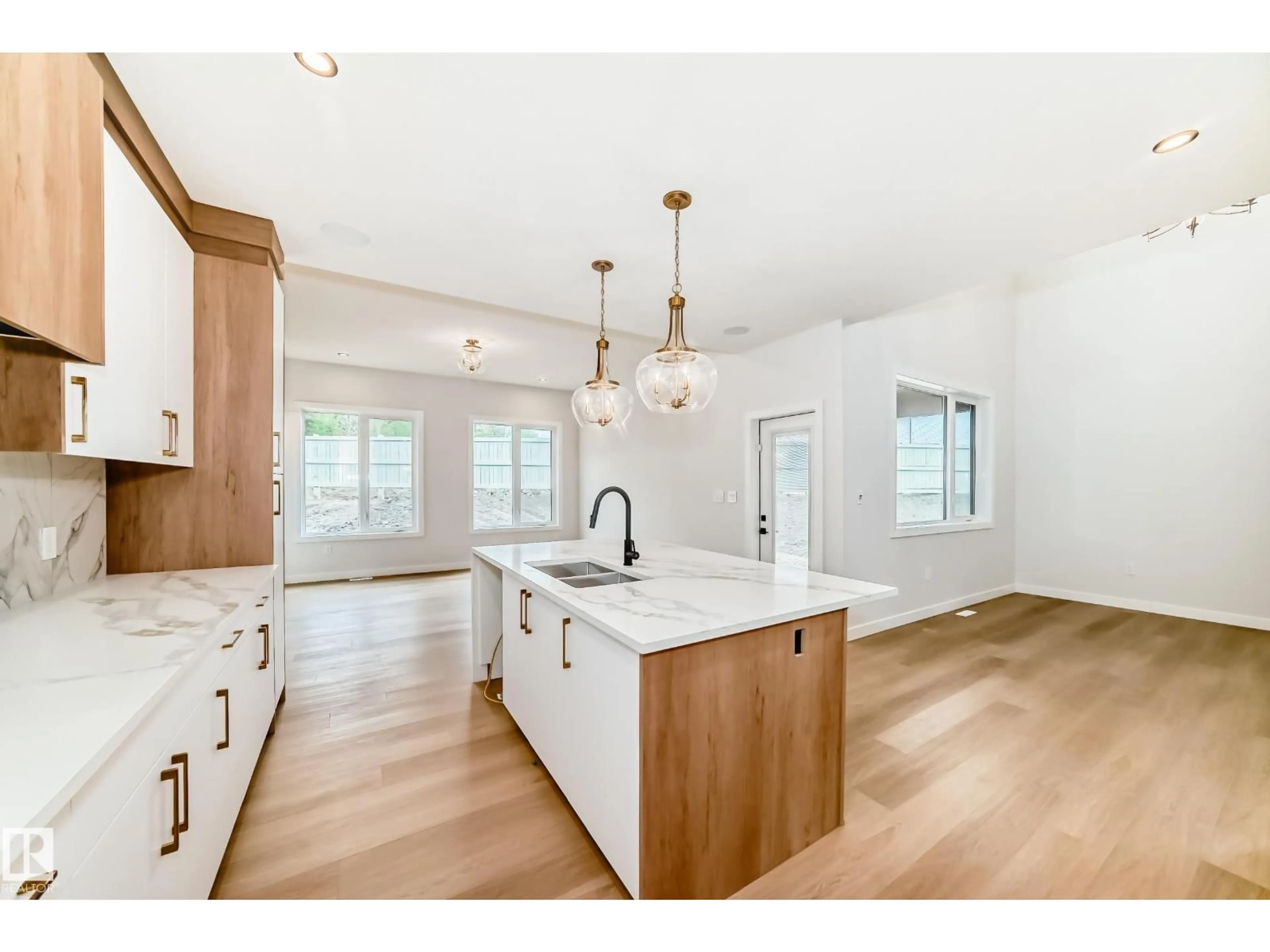 Open concept kitchen, unknown for 47 MEADOWGROVE LN, Spruce Grove Alberta T7X0W2