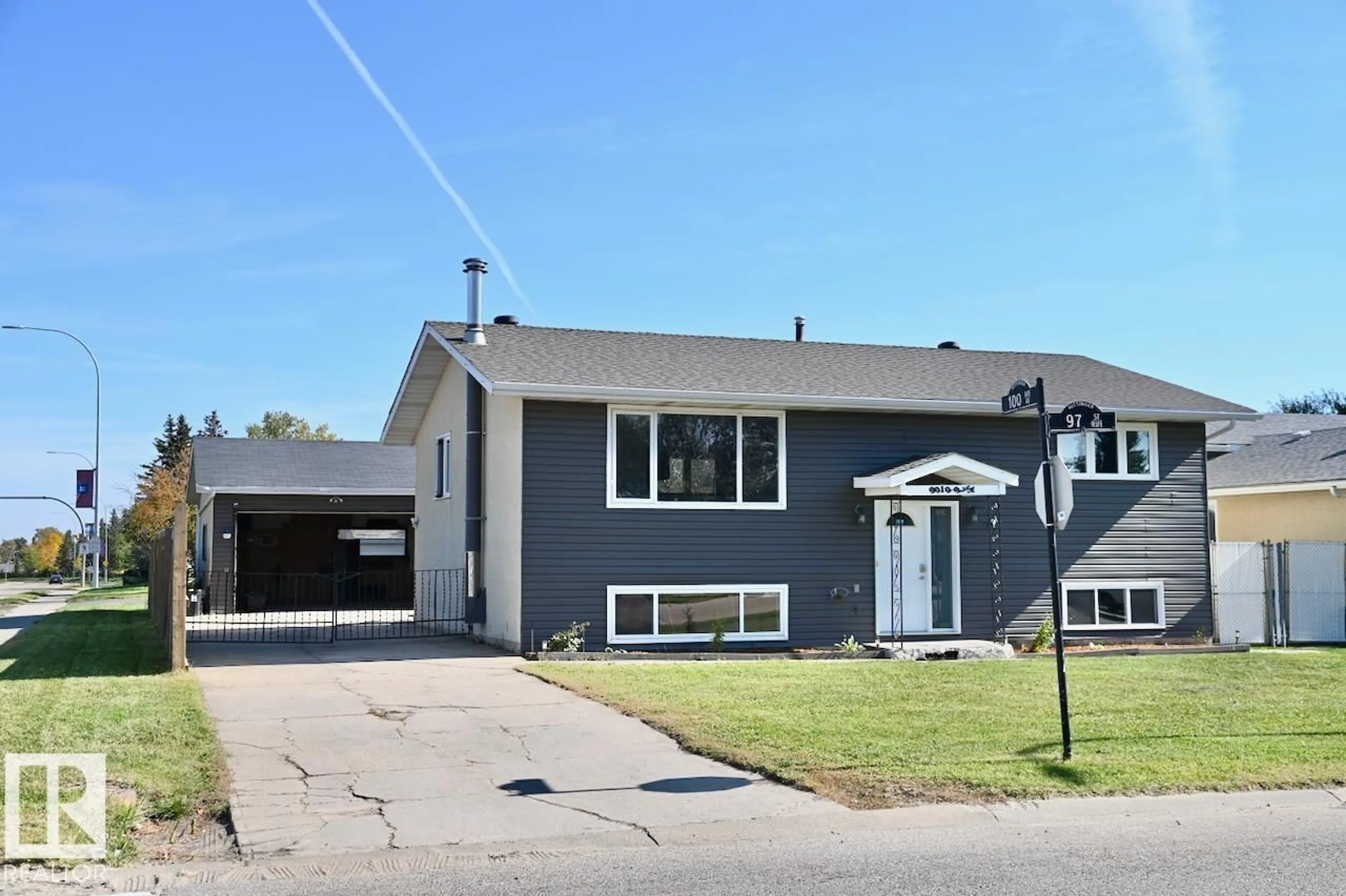 Home with vinyl exterior material, street for 9919 97 ST, Morinville Alberta T8R1G6