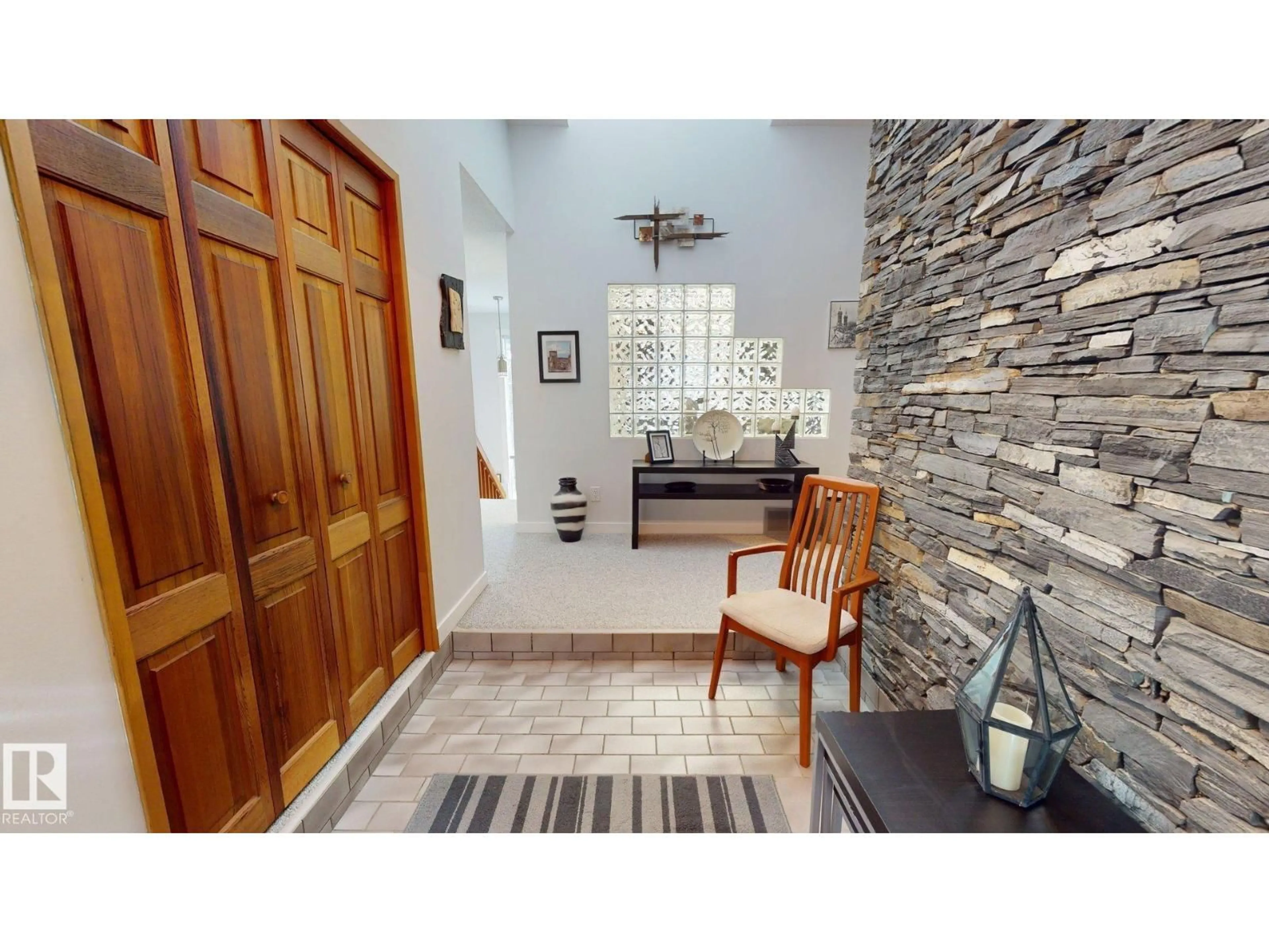 Indoor entryway for 29 55312 RGE ROAD 241, Rural Sturgeon County Alberta T8T1X6