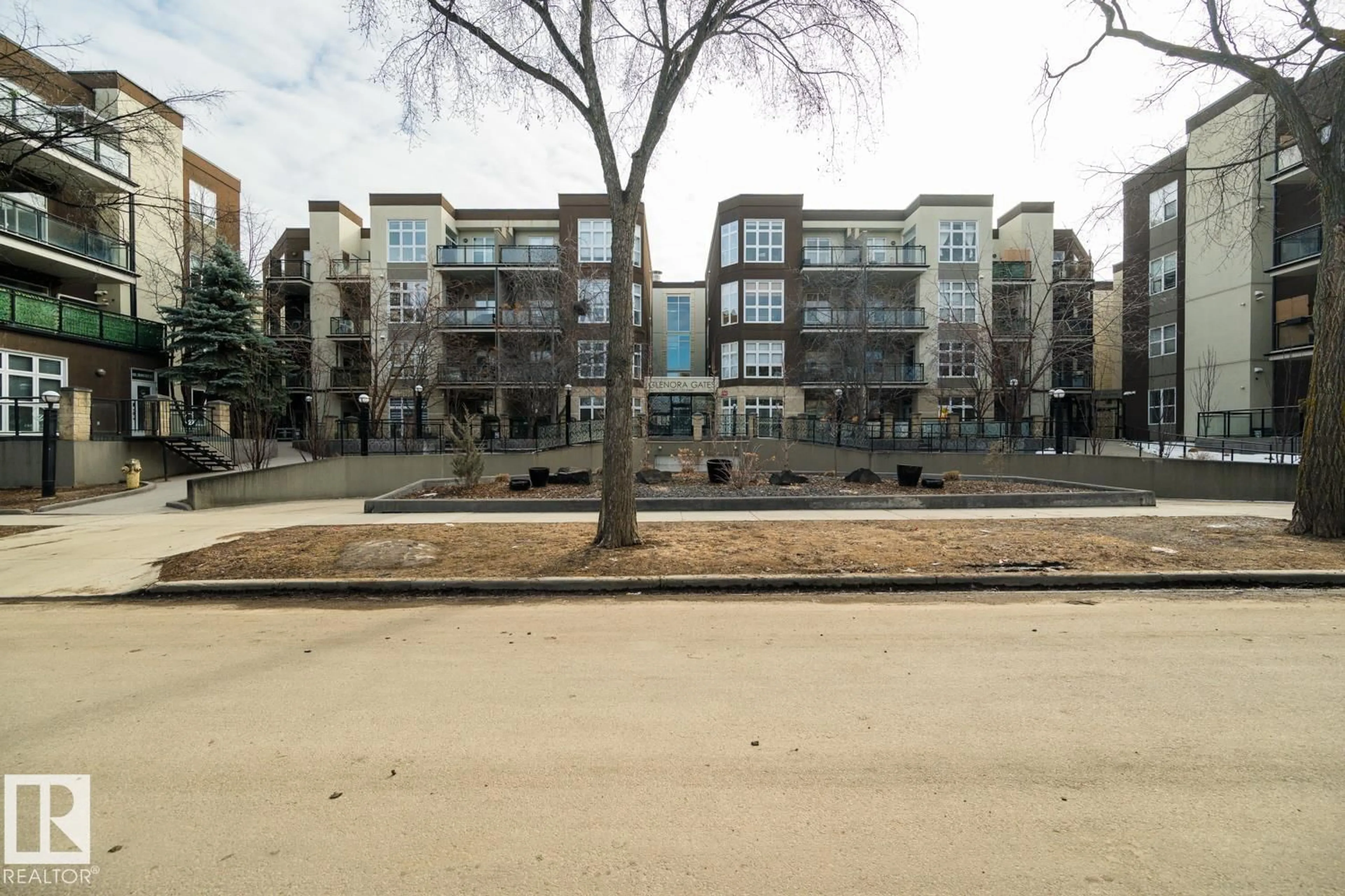 Unknown for #324 - 10407 122 ST, Edmonton Alberta T5N4B8