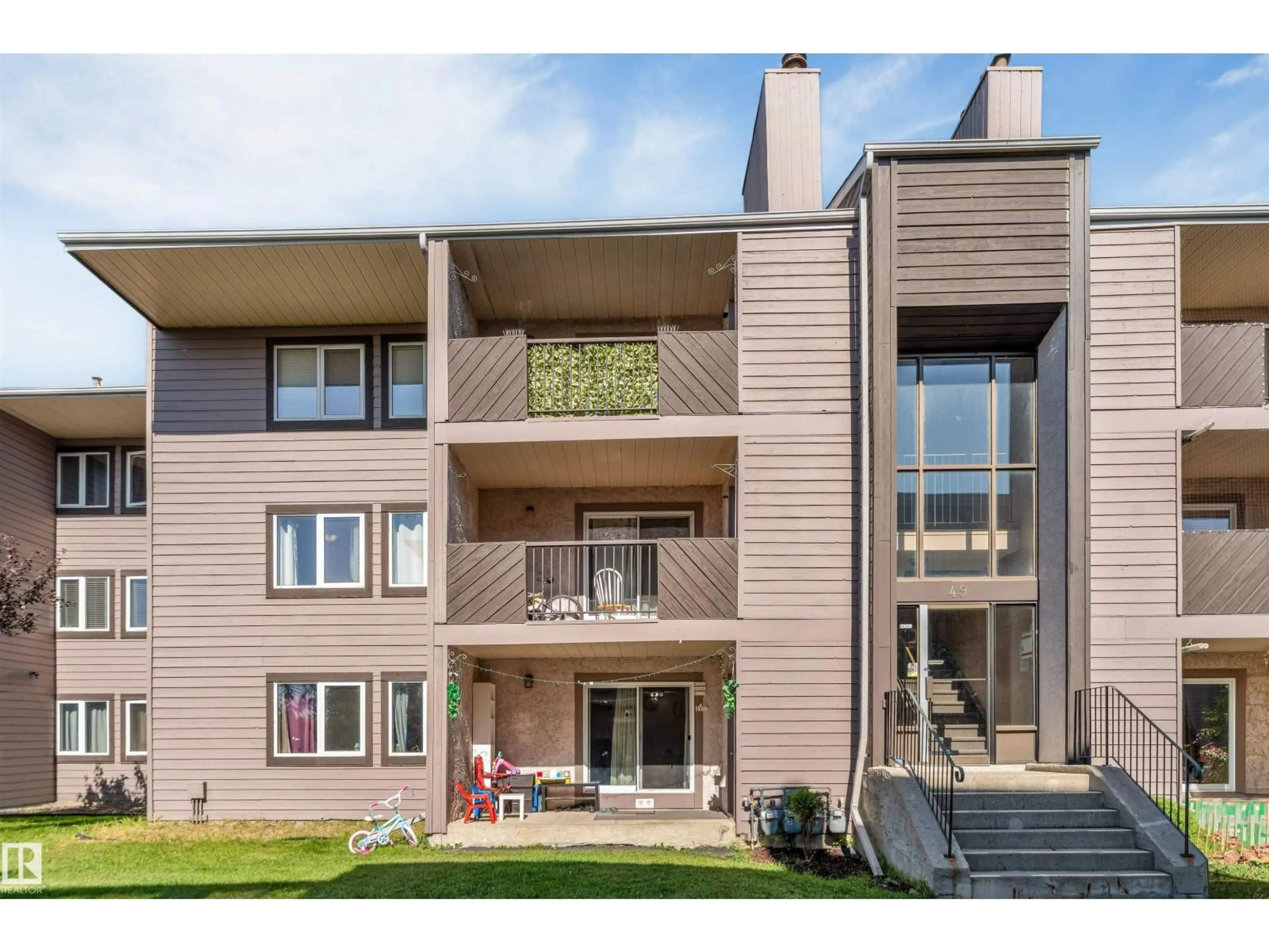 Unknown for 101 49 AKINS DR, St. Albert Alberta T8N3M6