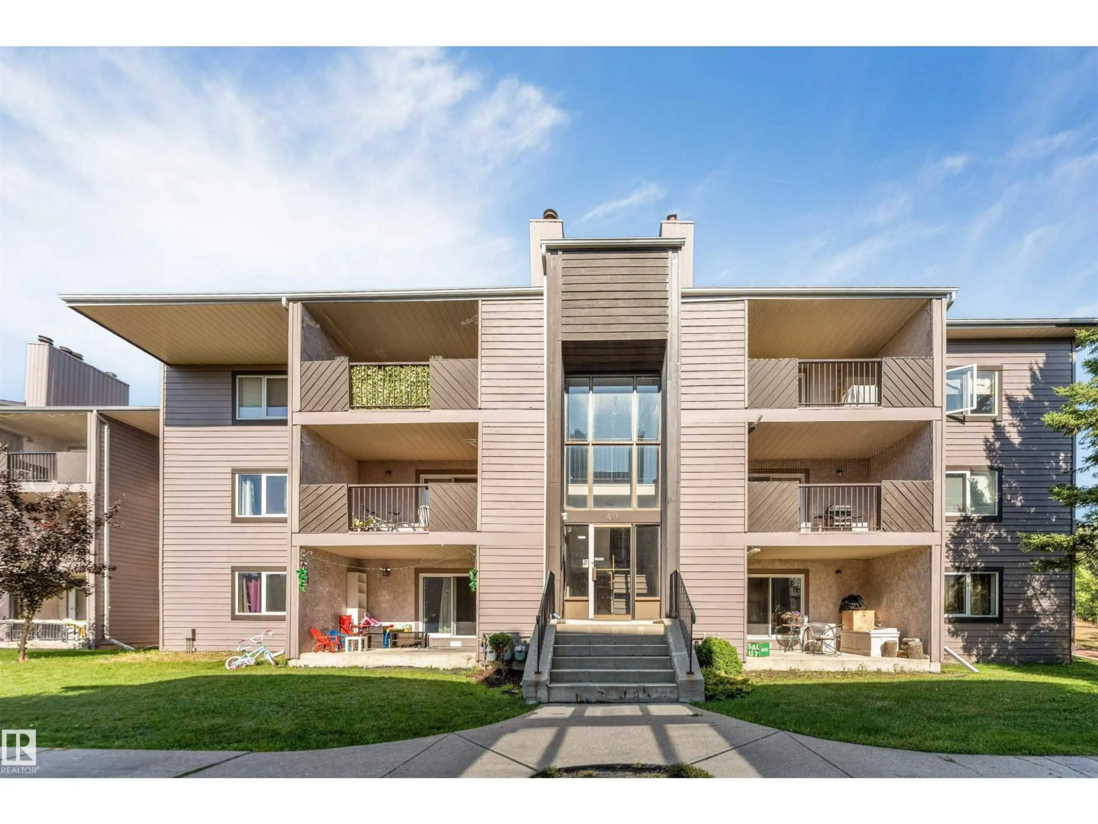 Unknown for 101 49 AKINS DR, St. Albert Alberta T8N3M6