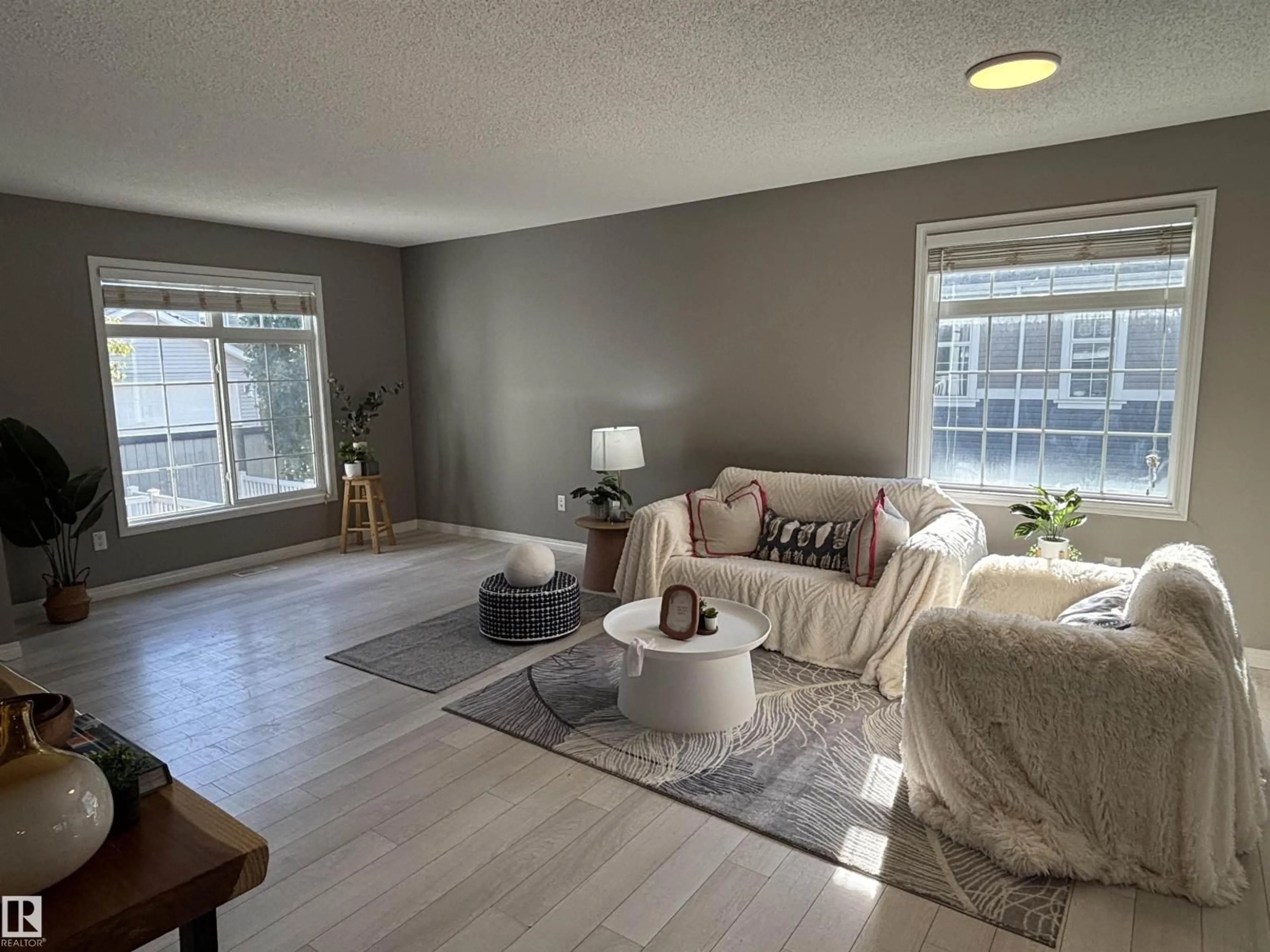 Living room with furniture, unknown for 9151 - 49 SHAW WY, Edmonton Alberta T6X1W7