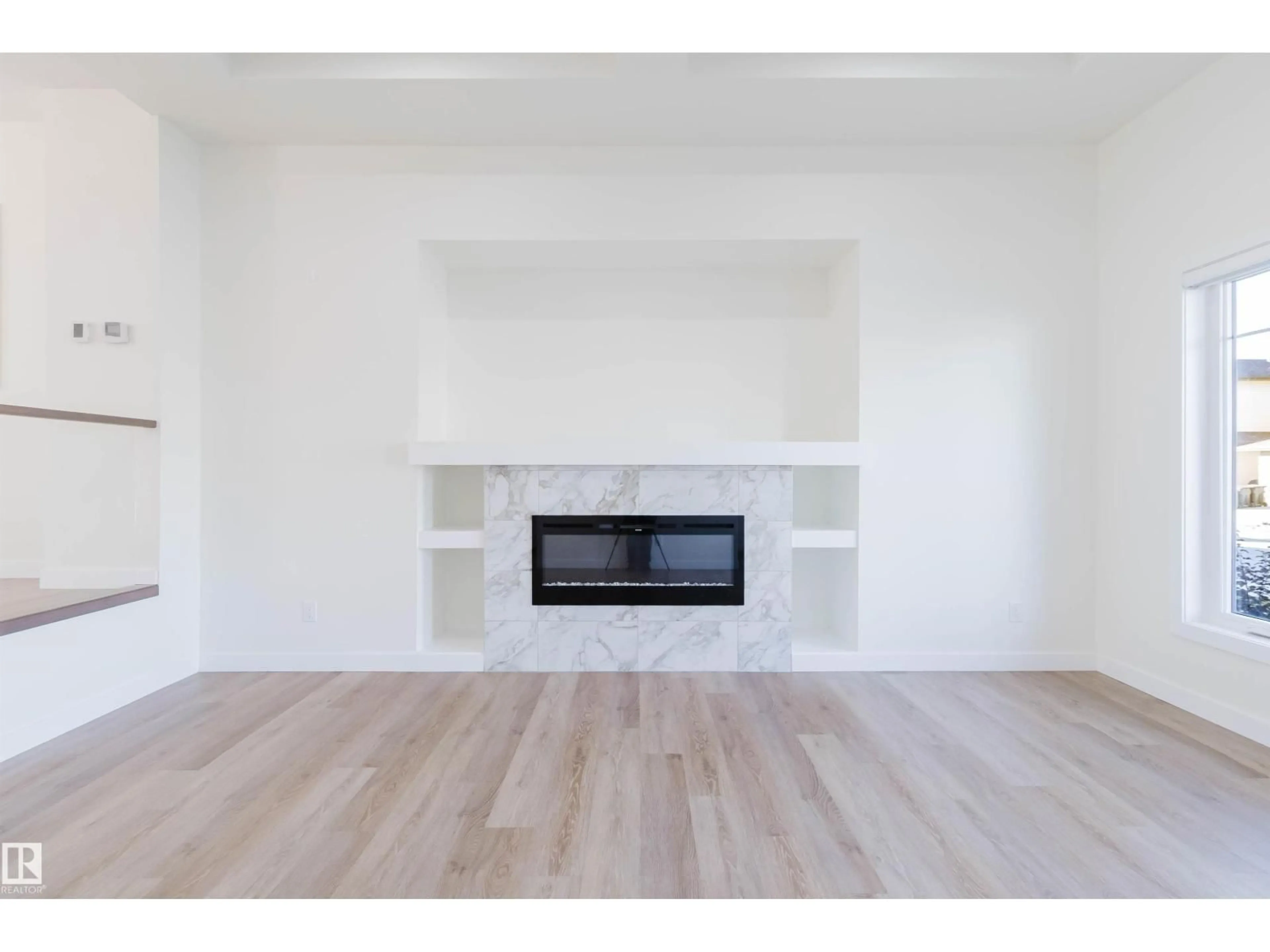 A pic of a room for NW - 6047 180 AV, Edmonton Alberta T5Y3W9